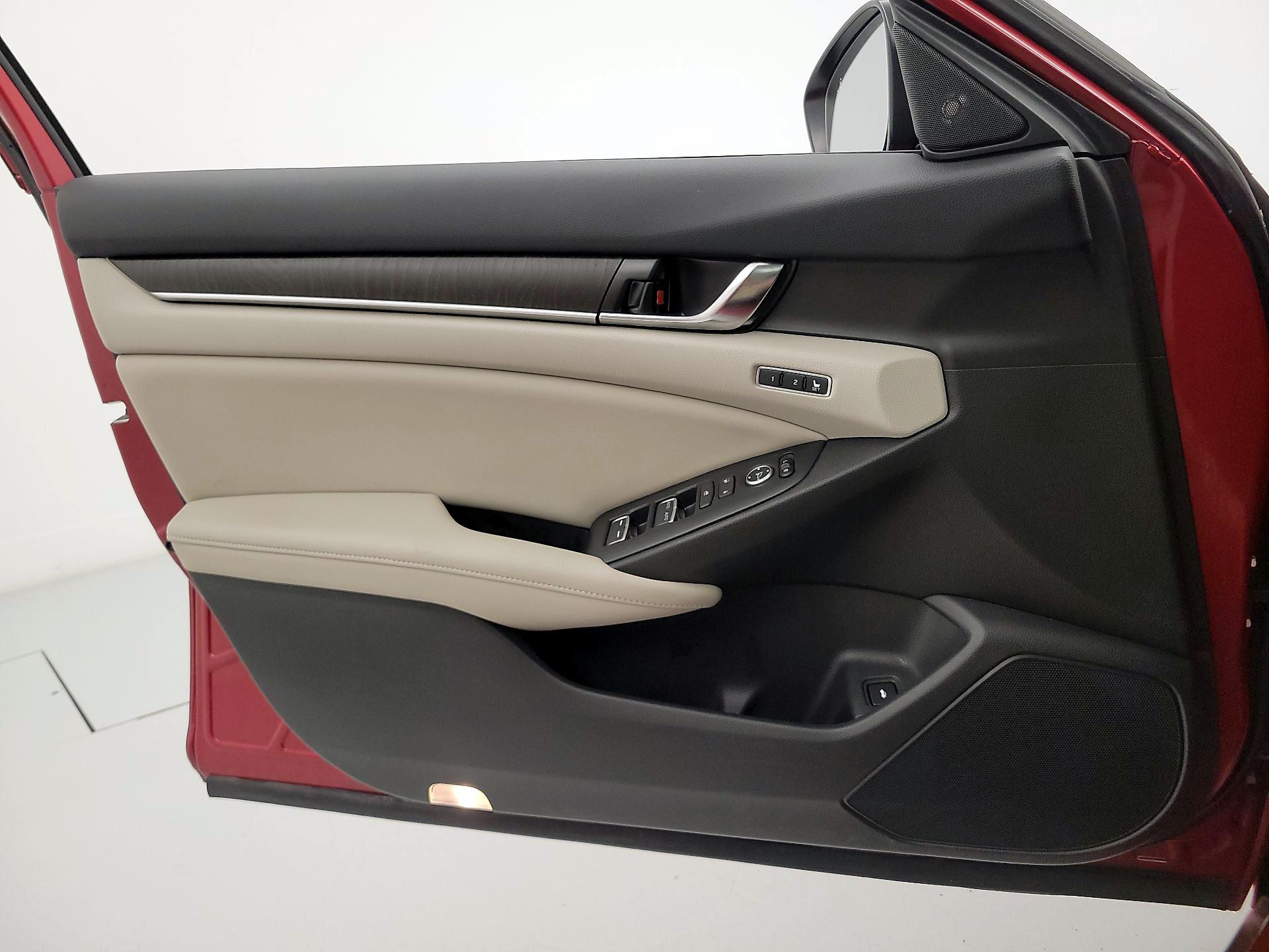 Thumbnail: 2020 Honda Accord - 12