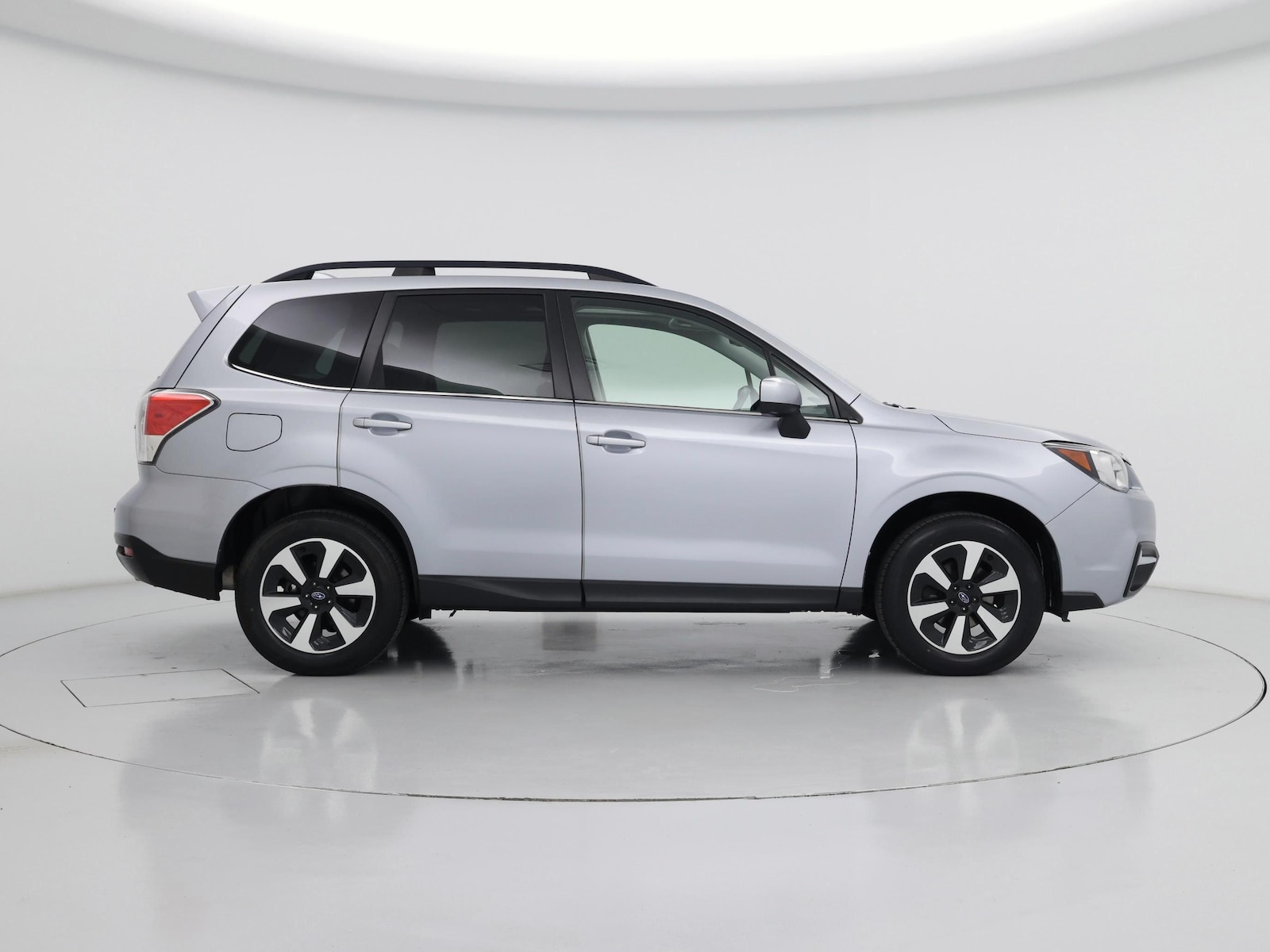 2018 Subaru Forester Limited - Photo 8