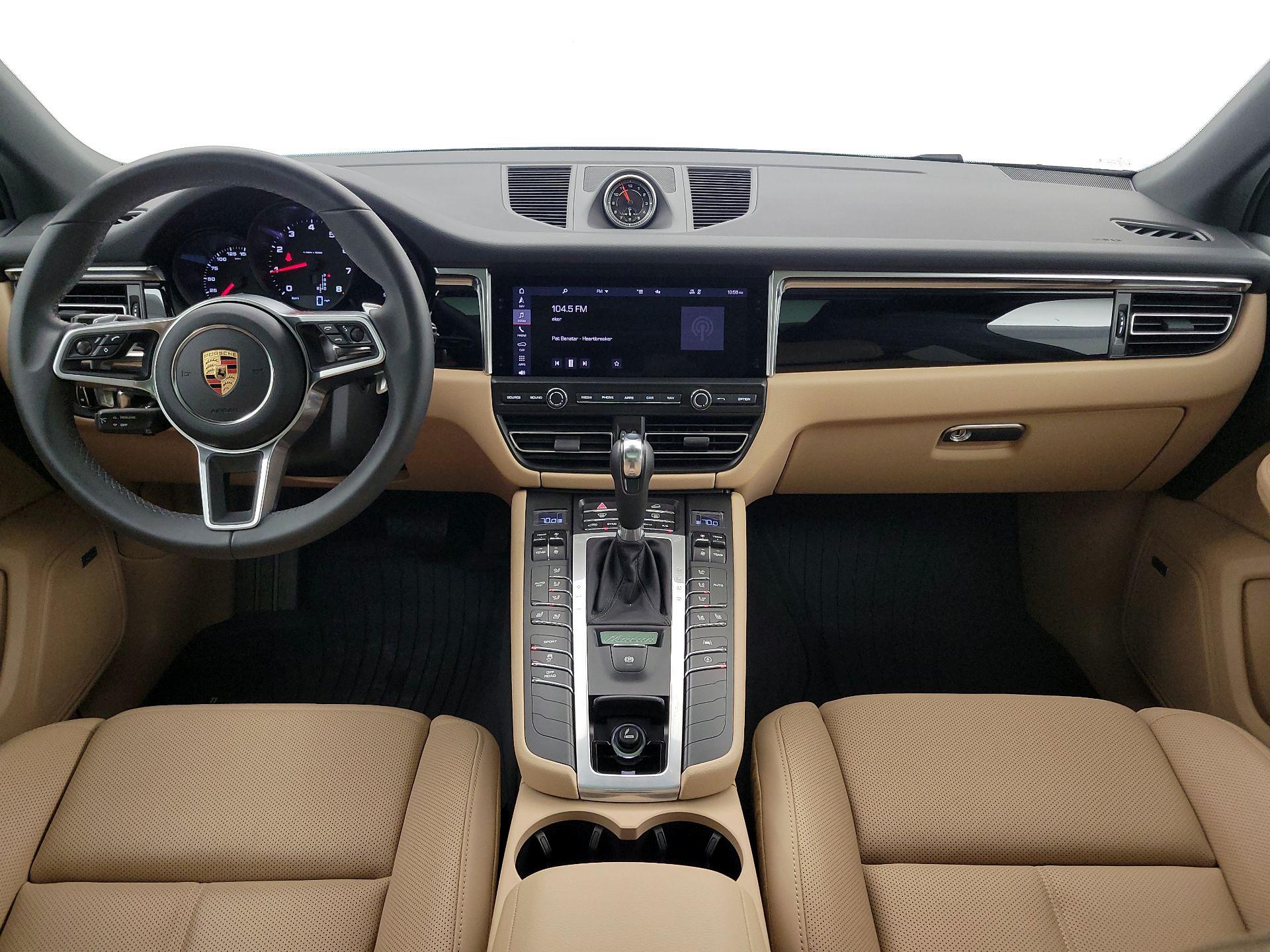 Thumbnail: 2020 Porsche Macan - 9