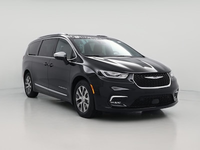 2025 Chrysler Pacifica Hybrid Pinnacle