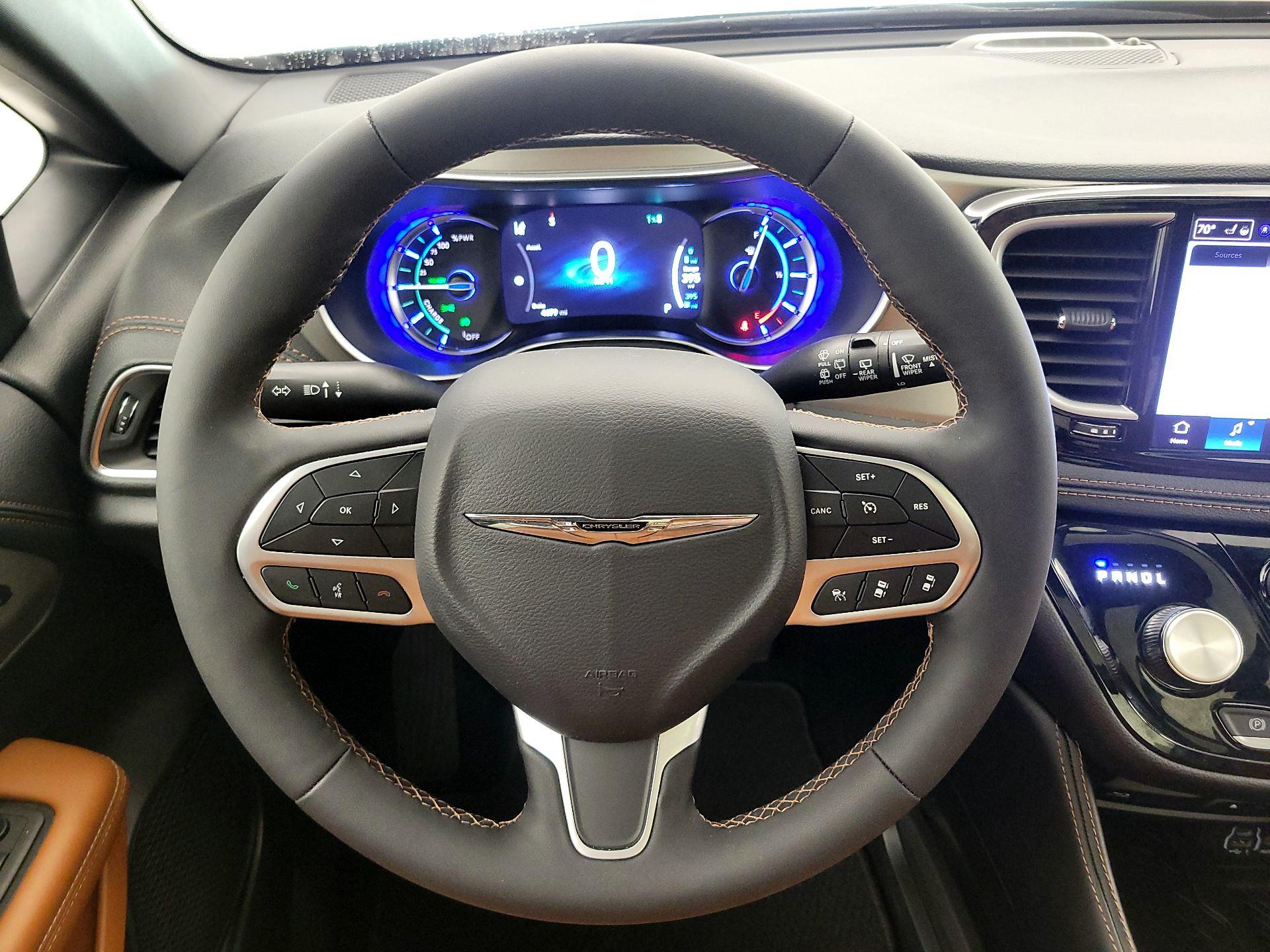 Thumbnail: 2025 Chrysler Pacifica - 10