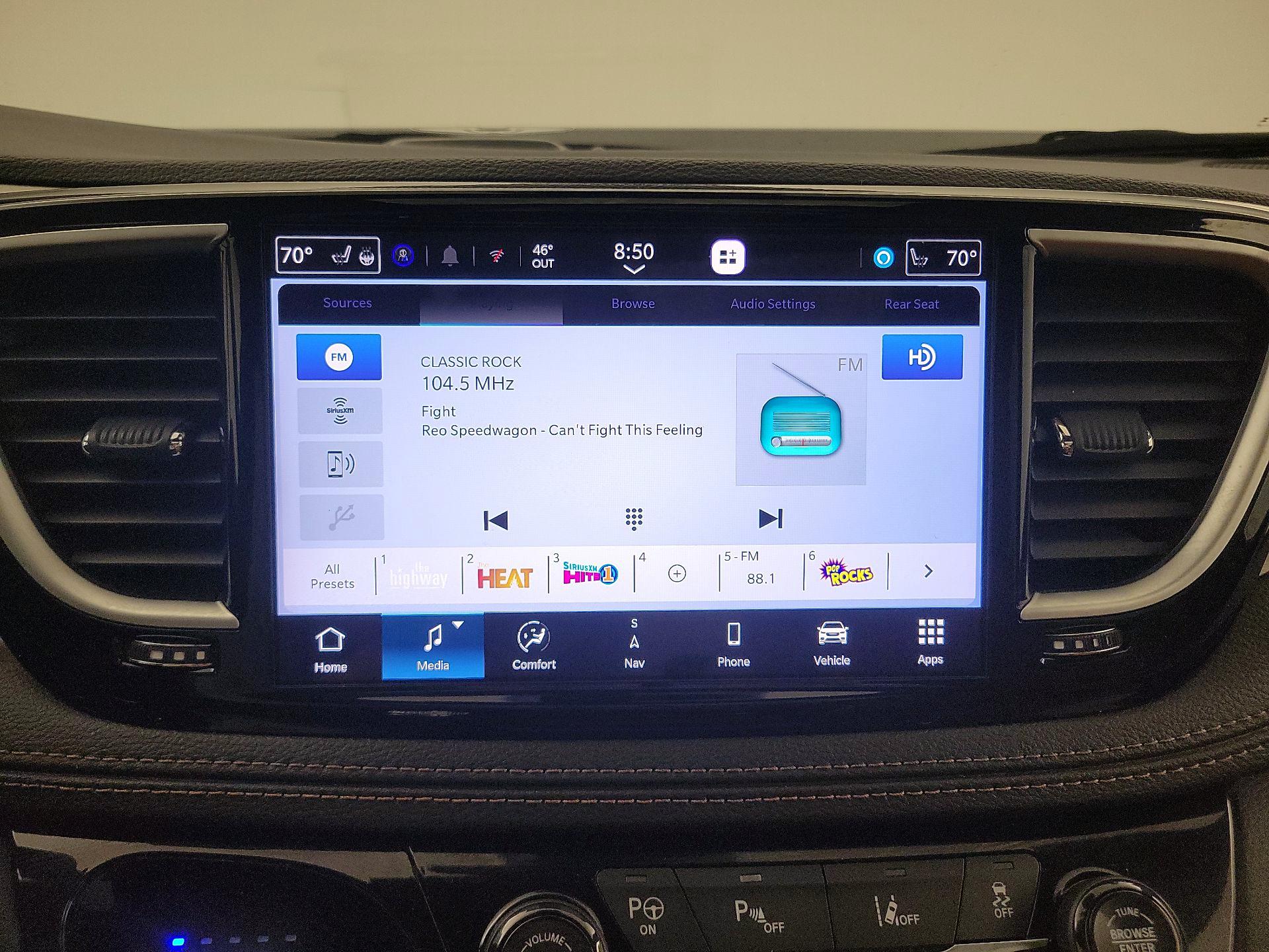Thumbnail: 2025 Chrysler Pacifica - 16