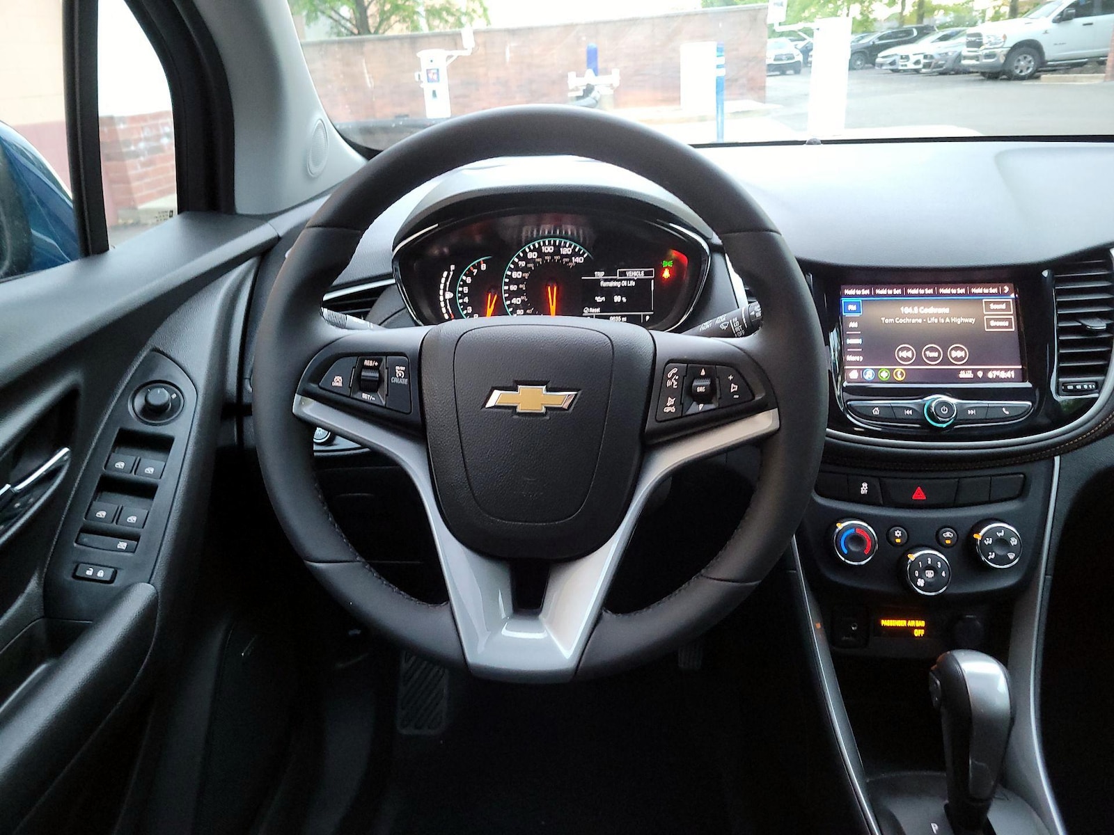 2020 Chevrolet Trax LT - Photo 9