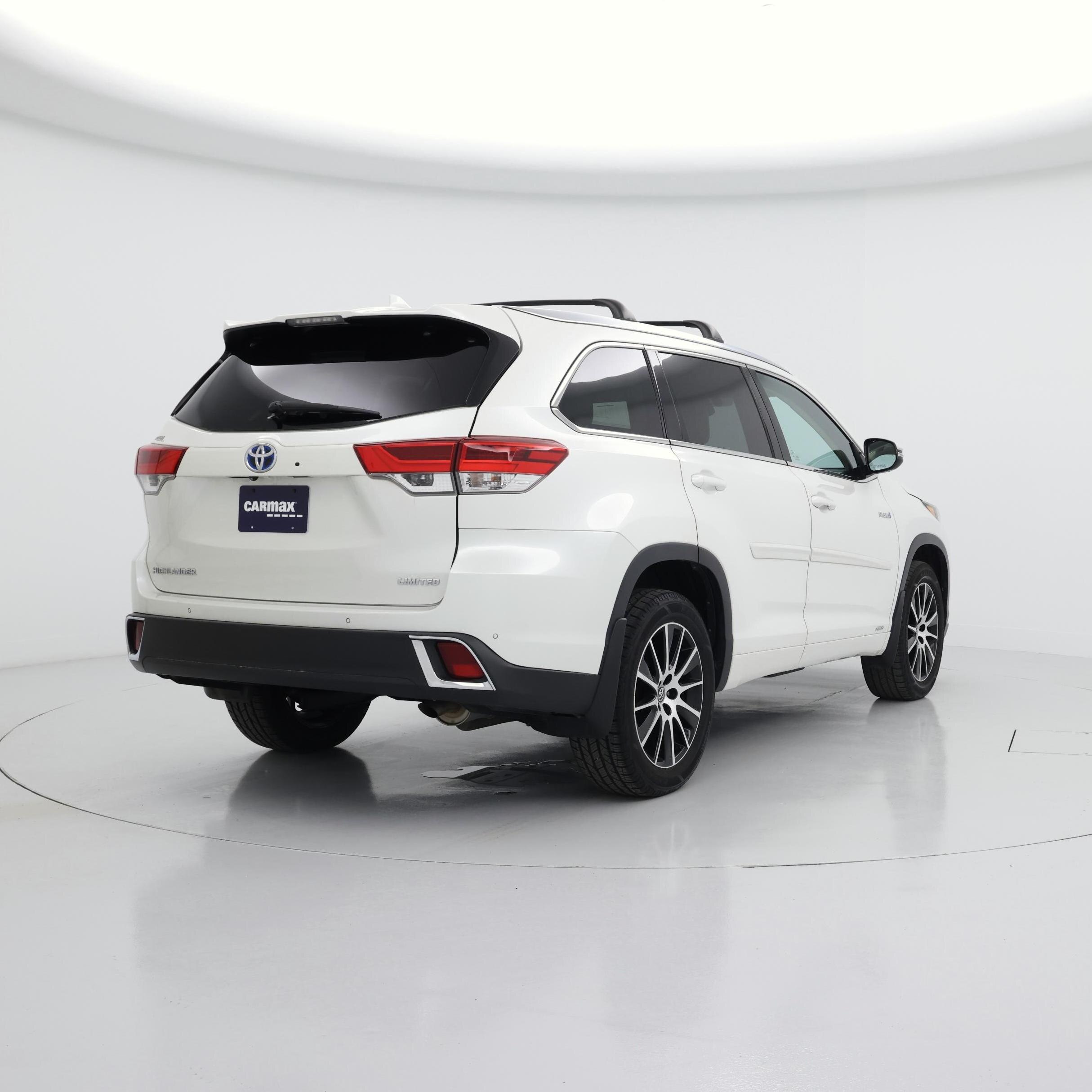 Thumbnail: 2019 Toyota Highlander - 8