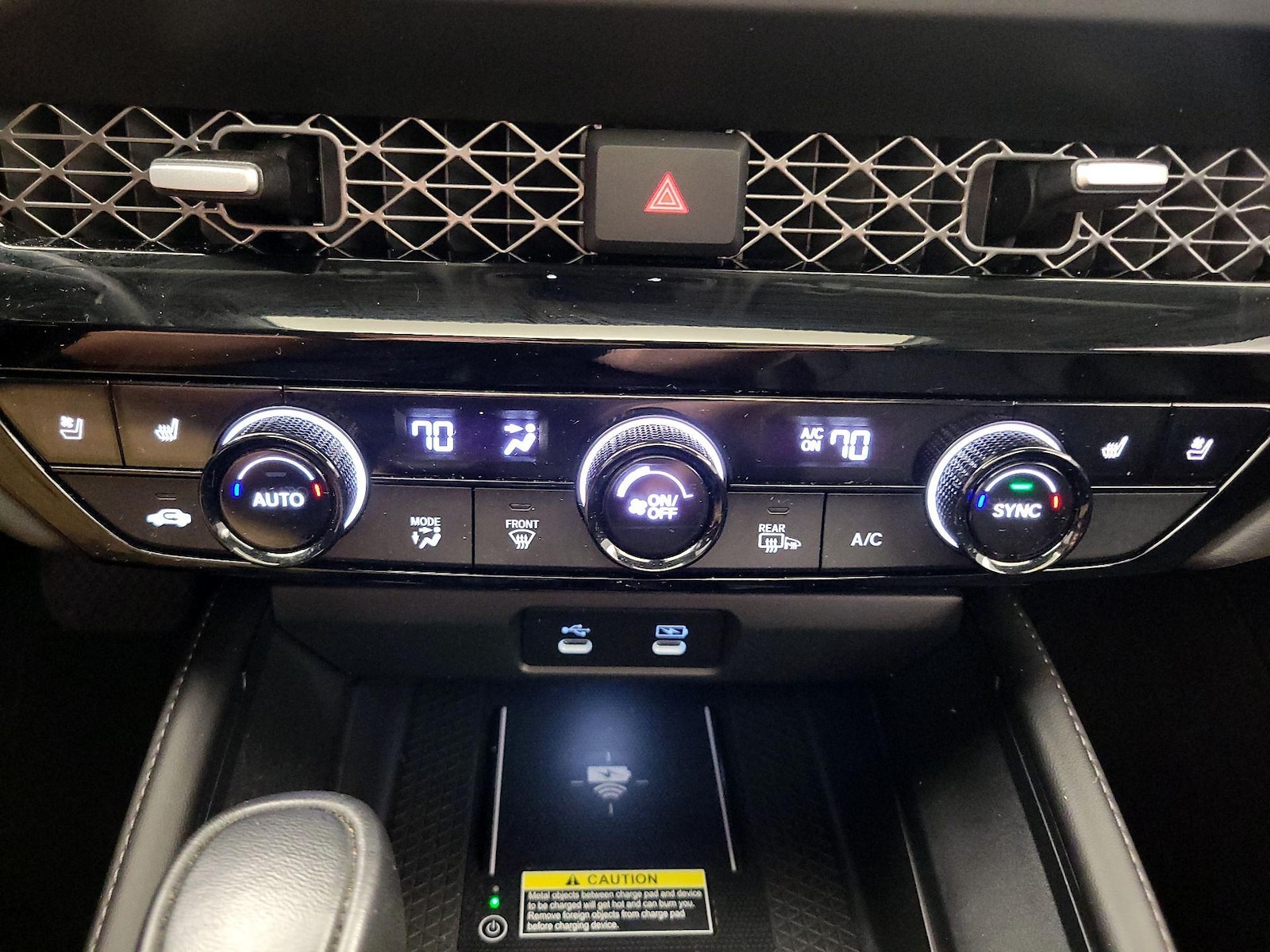 2024 Honda Accord Hybrid Touring - Photo 16