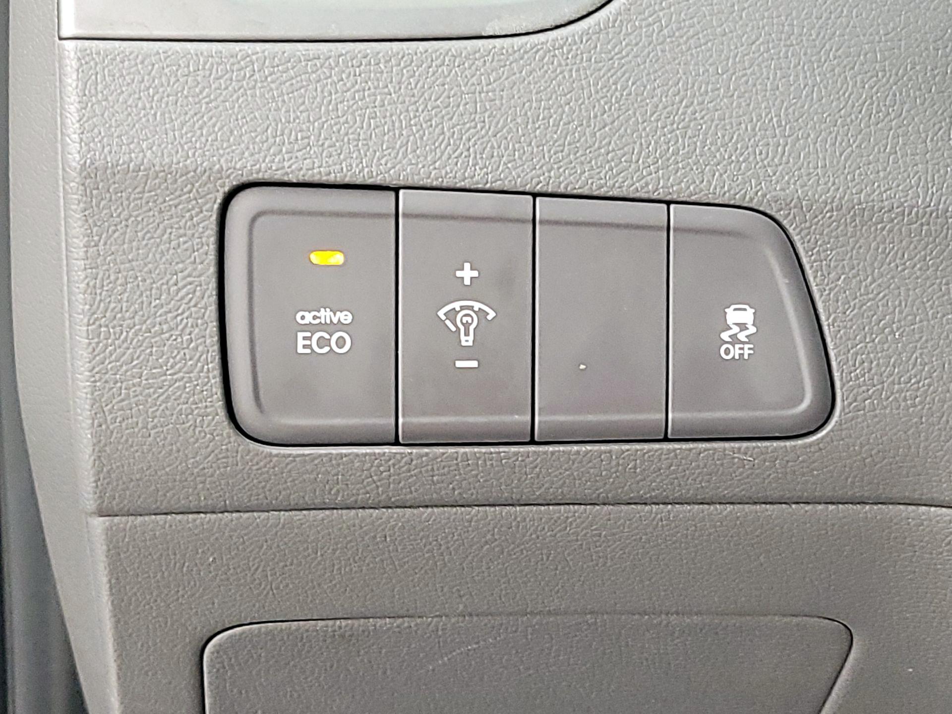 Thumbnail: 2014 Hyundai Elantra - 13