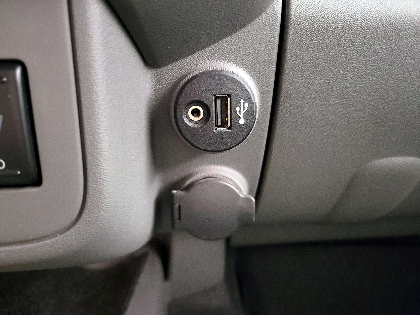 2020 Nissan Frontier SV - Photo 19