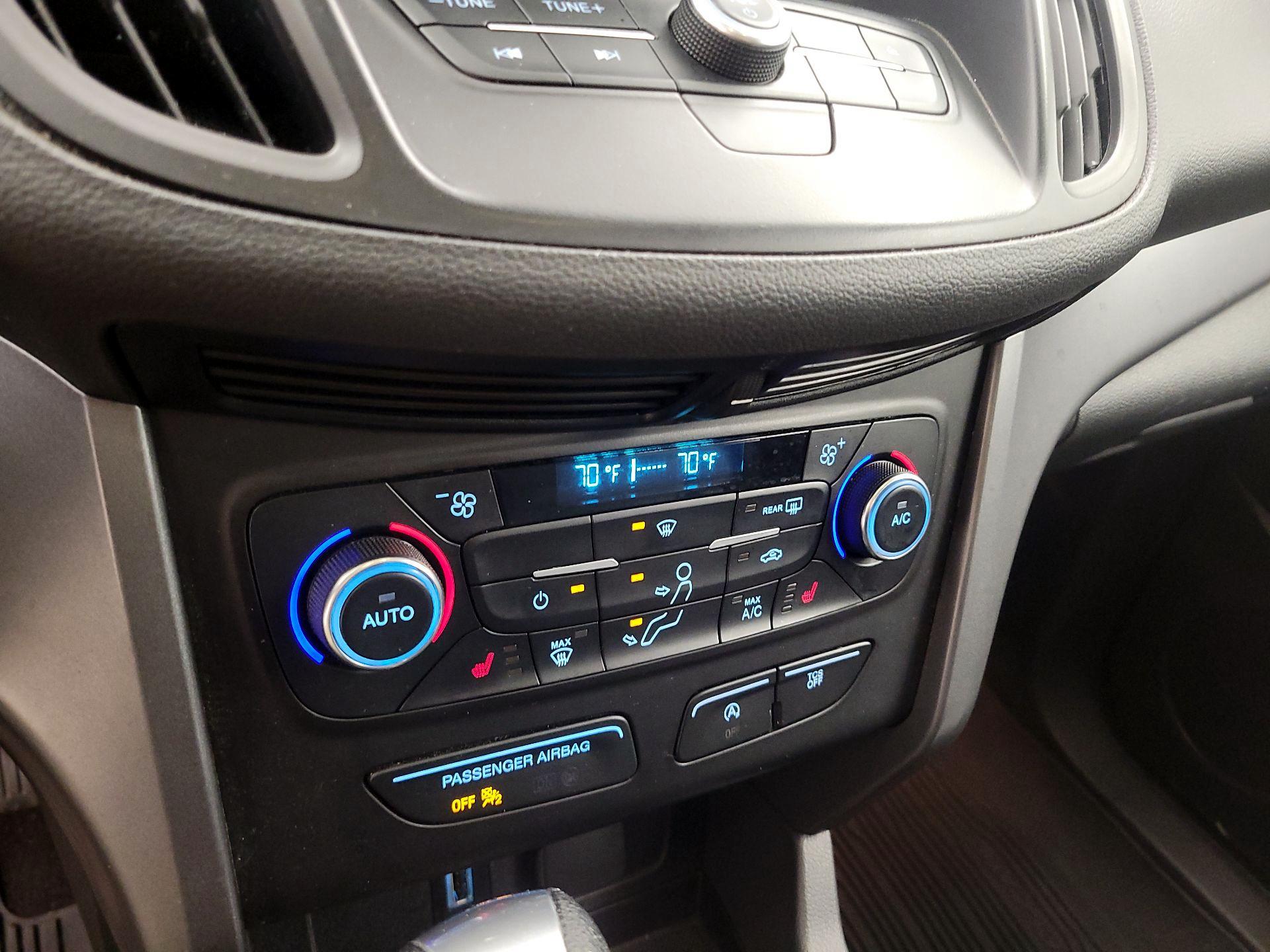 Thumbnail: 2017 Ford Escape - 16