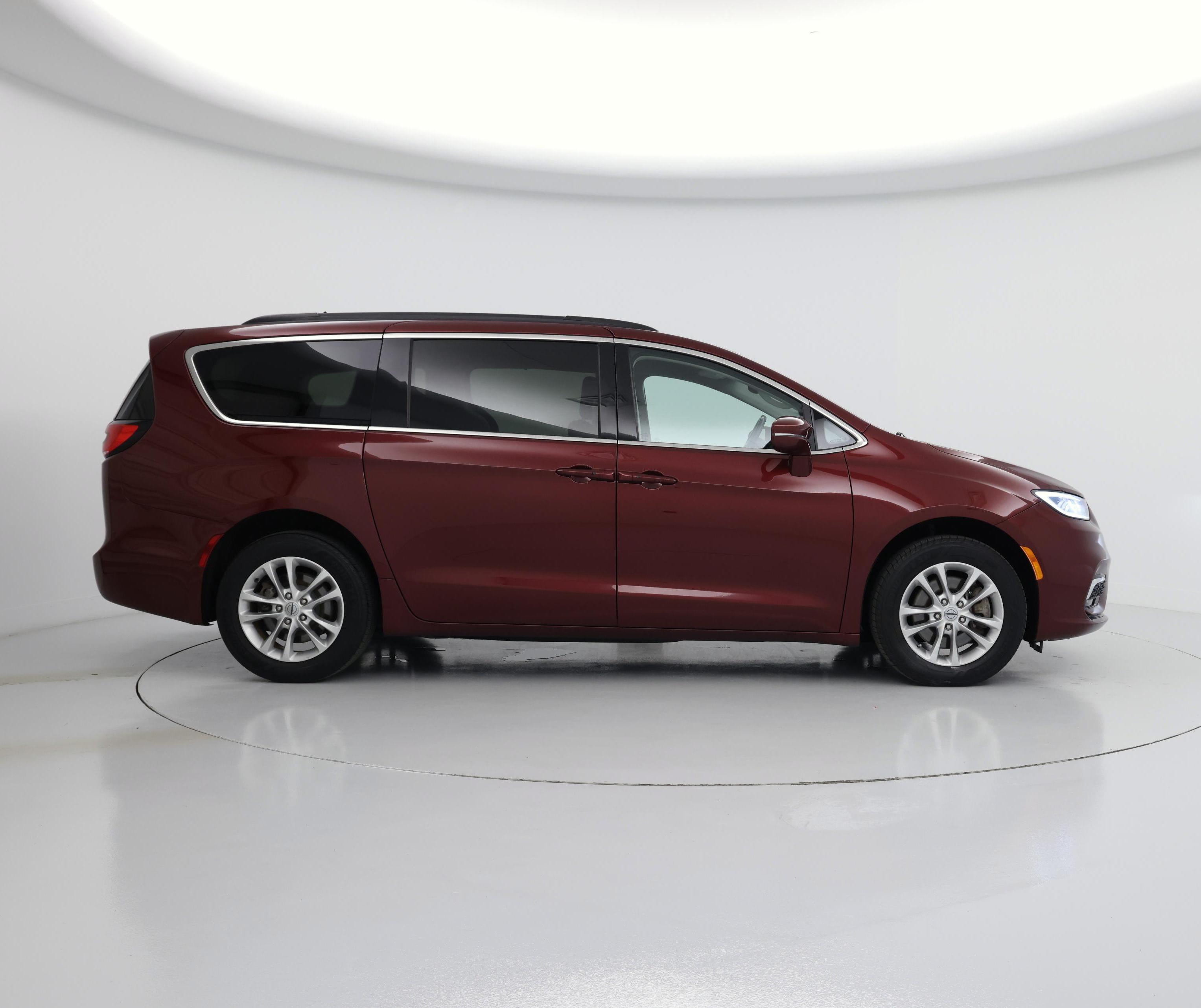 Thumbnail: 2021 Chrysler Pacifica - 7