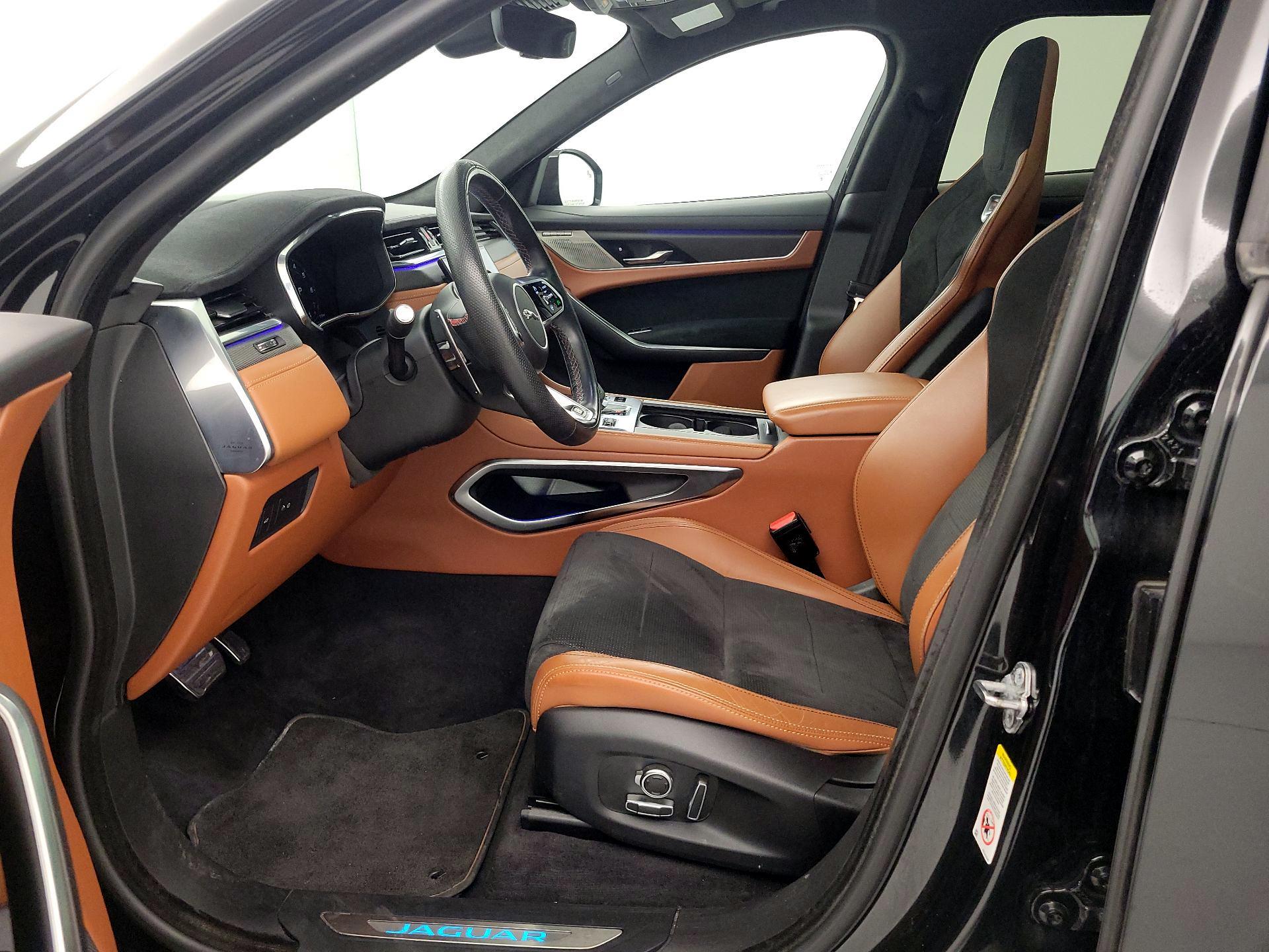 Thumbnail: 2023 Jaguar F-Pace - 11