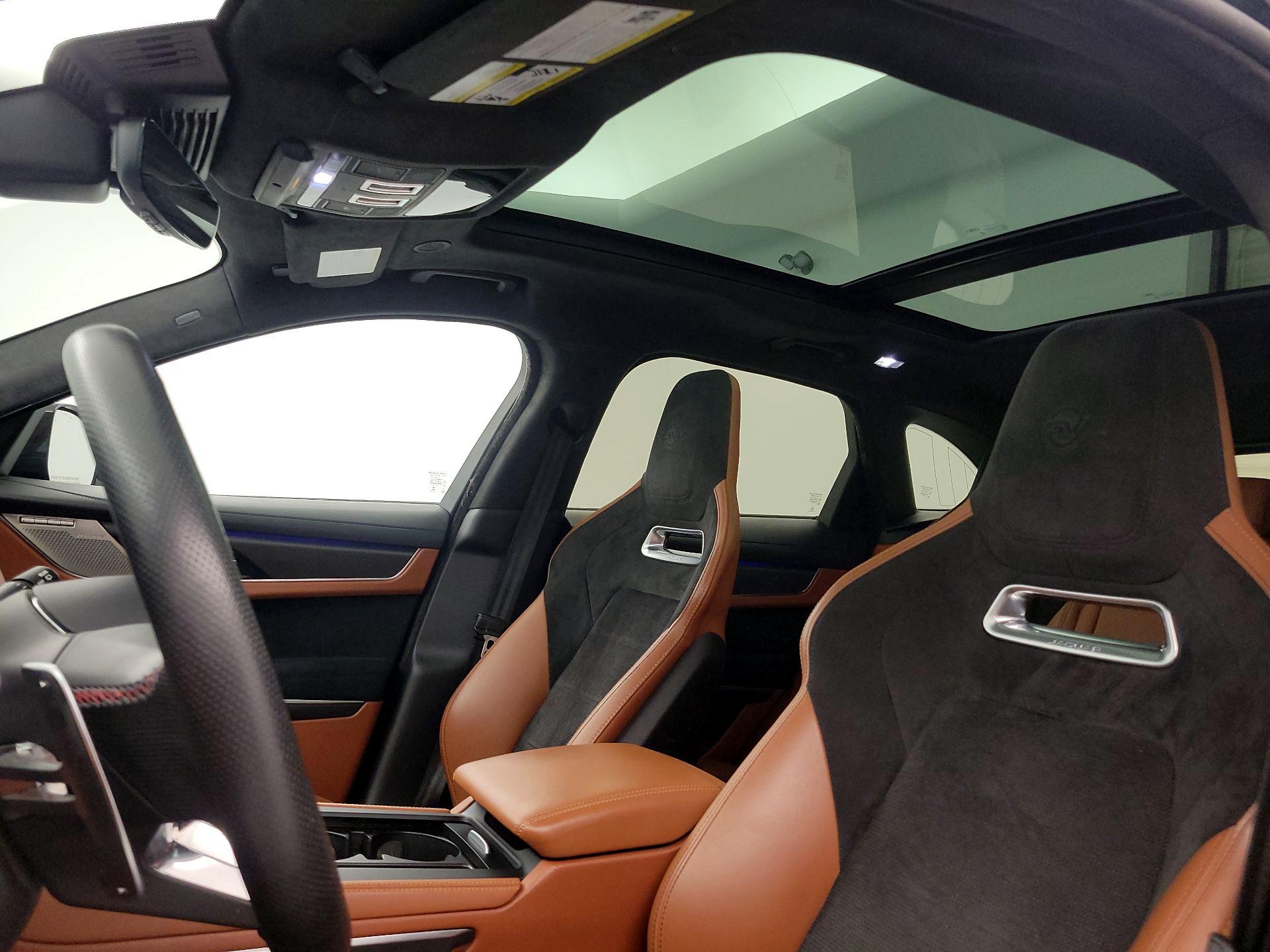 Thumbnail: 2023 Jaguar F-Pace - 20