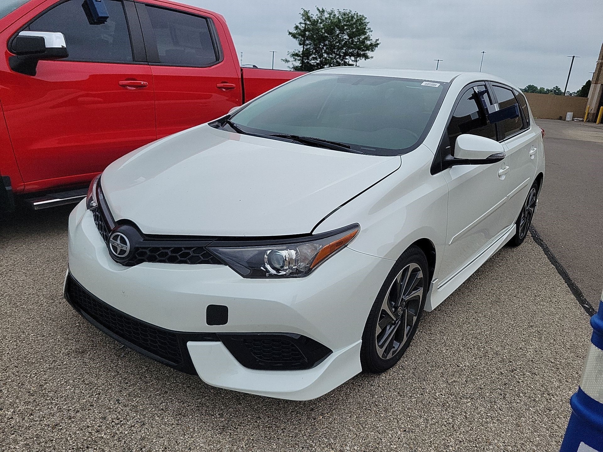 Thumbnail: 2016 Scion iM - 2