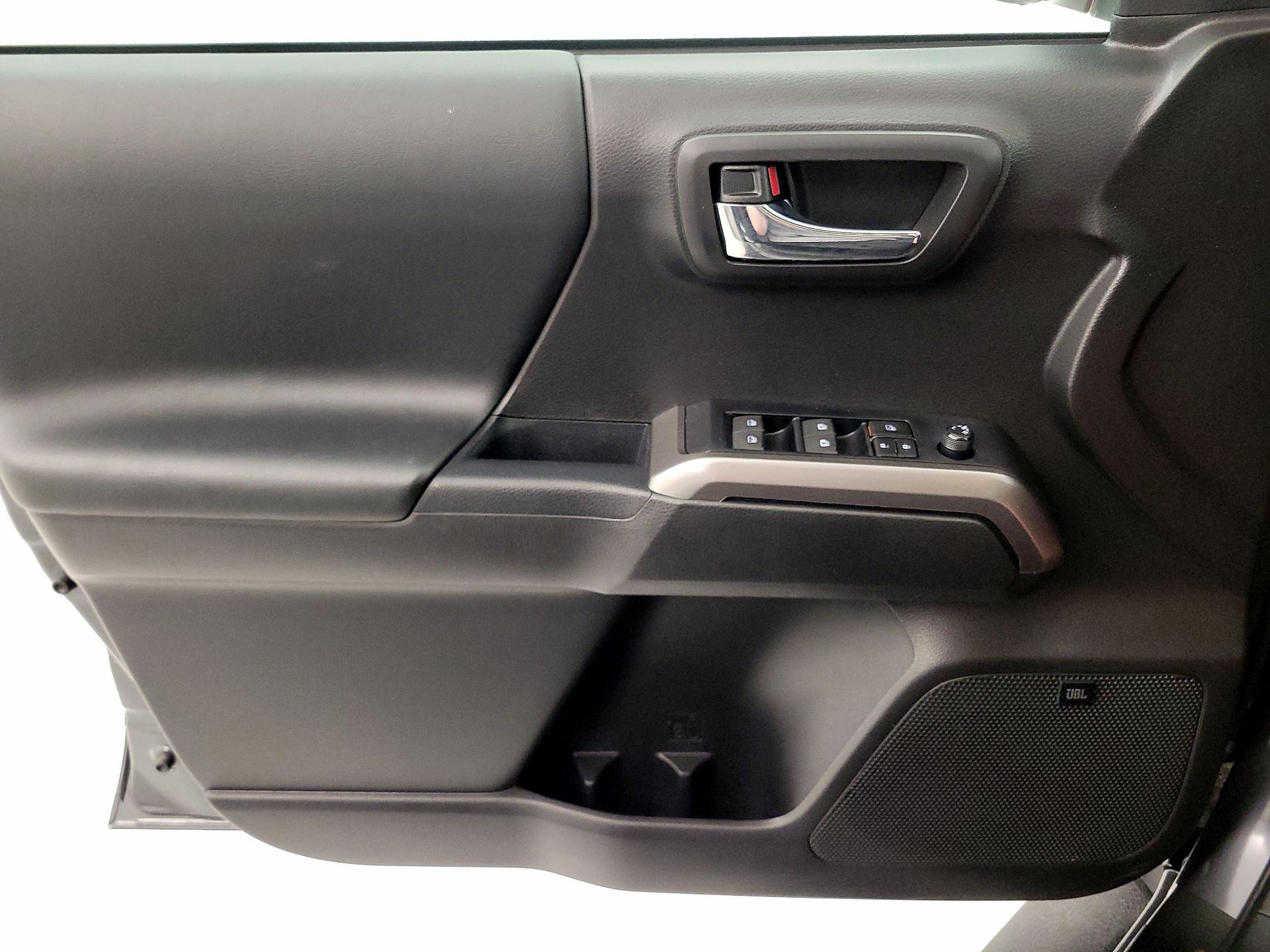 Thumbnail: 2023 Toyota Tacoma - 12