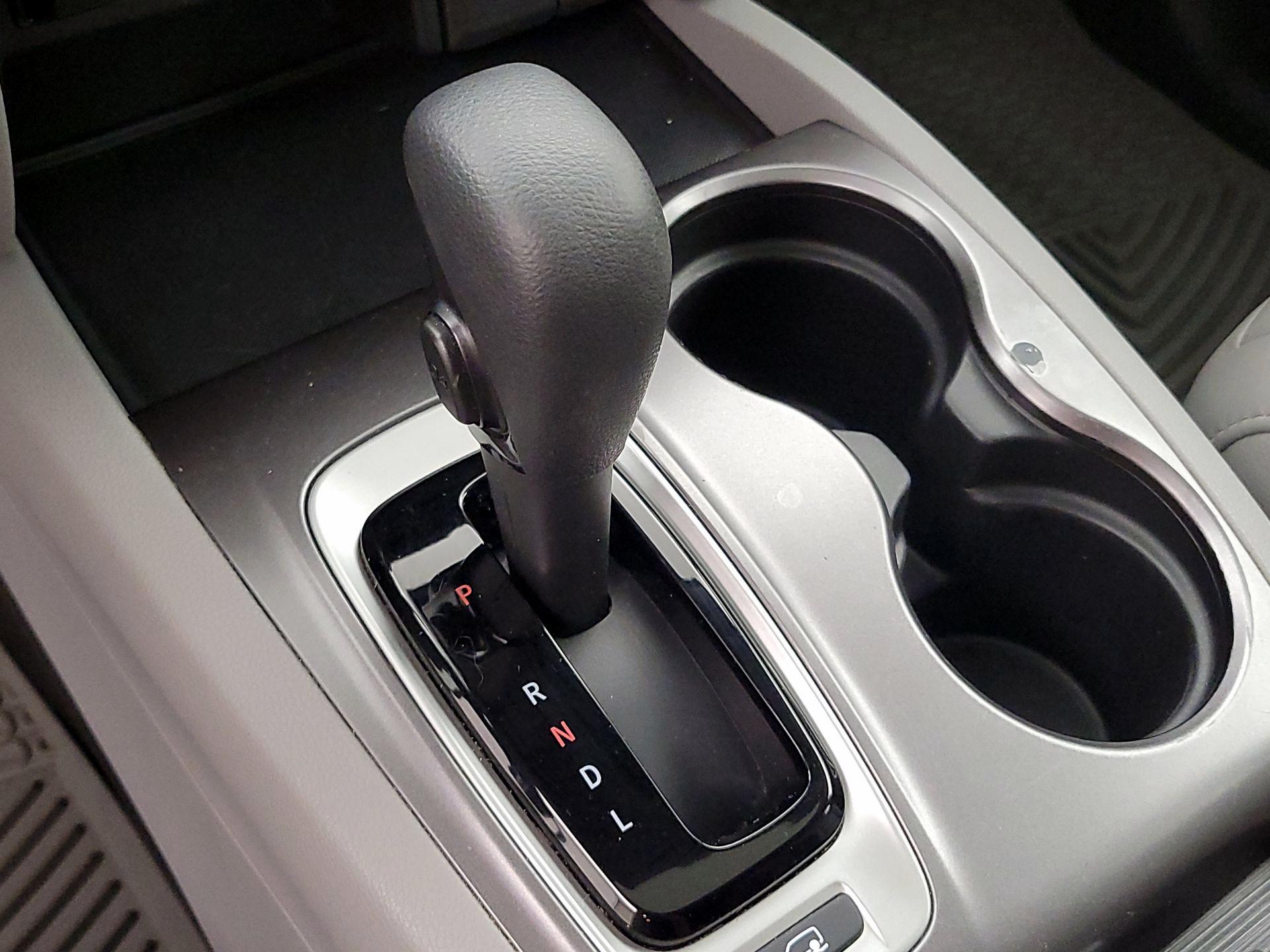 Thumbnail: 2019 Honda Pilot - 17