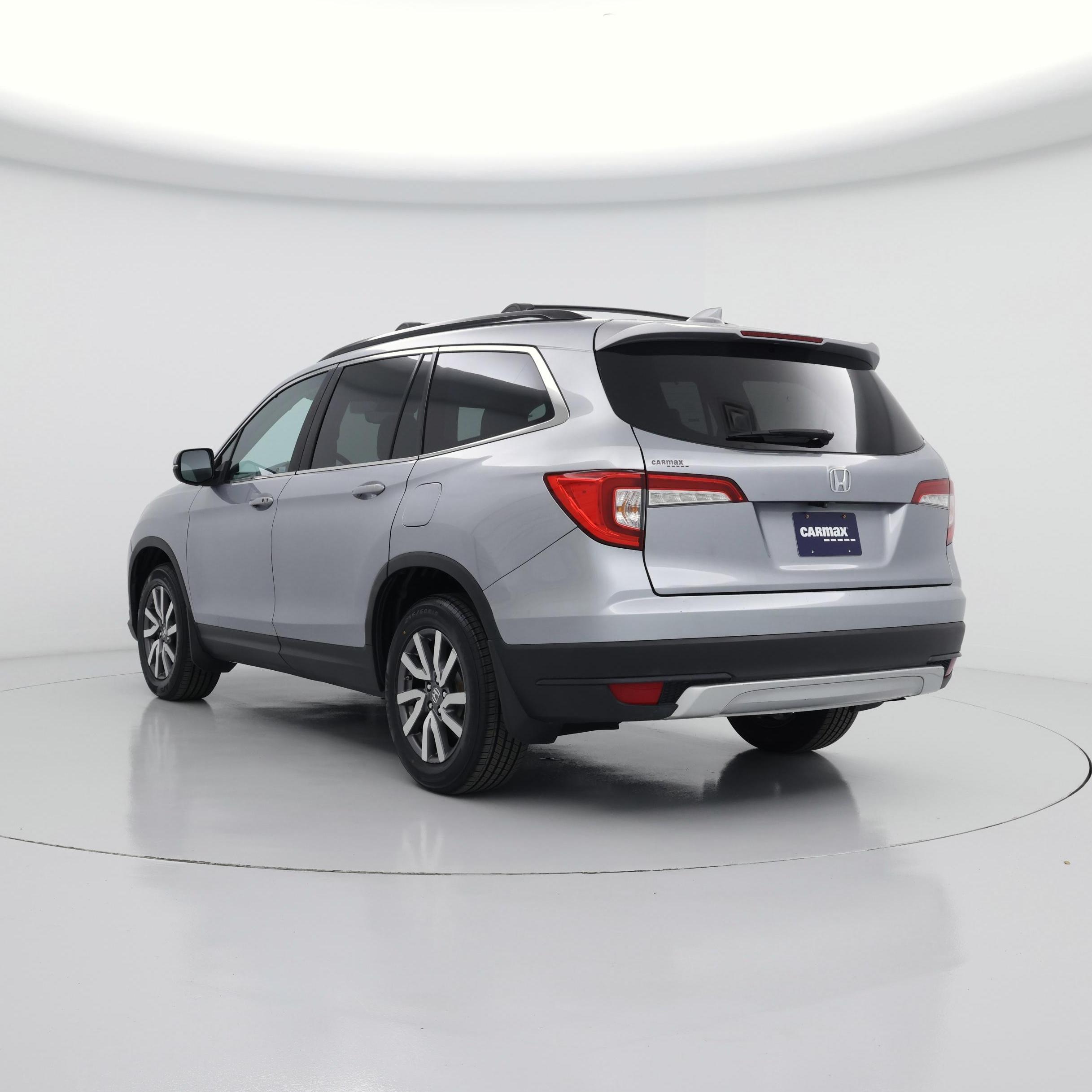 Thumbnail: 2019 Honda Pilot - 2
