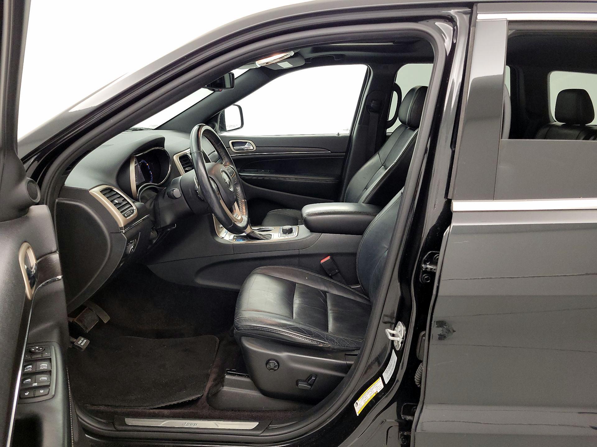 Thumbnail: 2016 Jeep Grand Cherokee - 11
