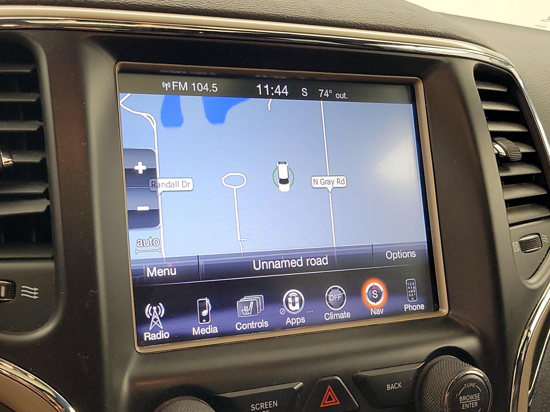 Thumbnail: 2016 Jeep Grand Cherokee - 14