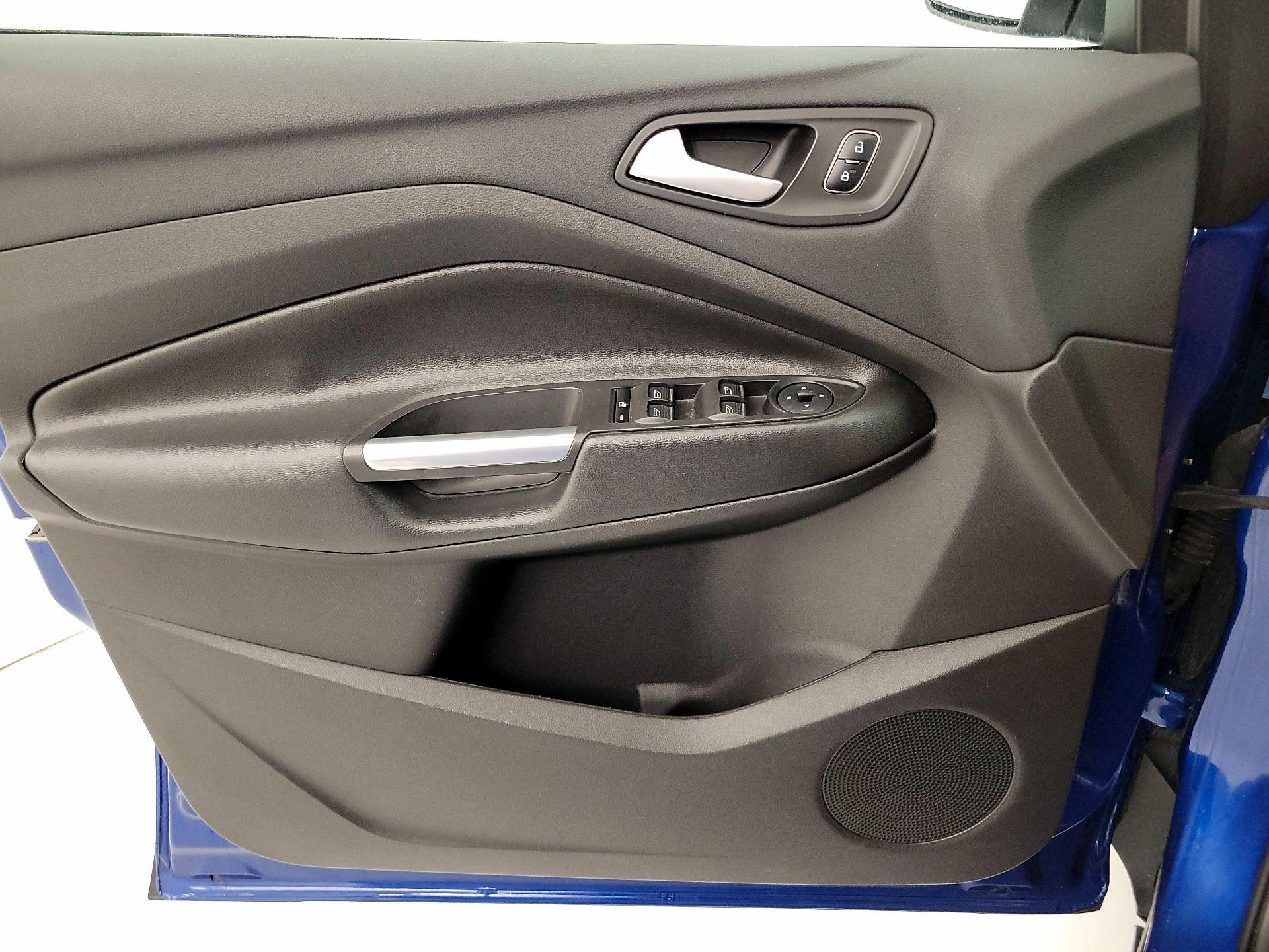 Thumbnail: 2017 Ford Escape - 12