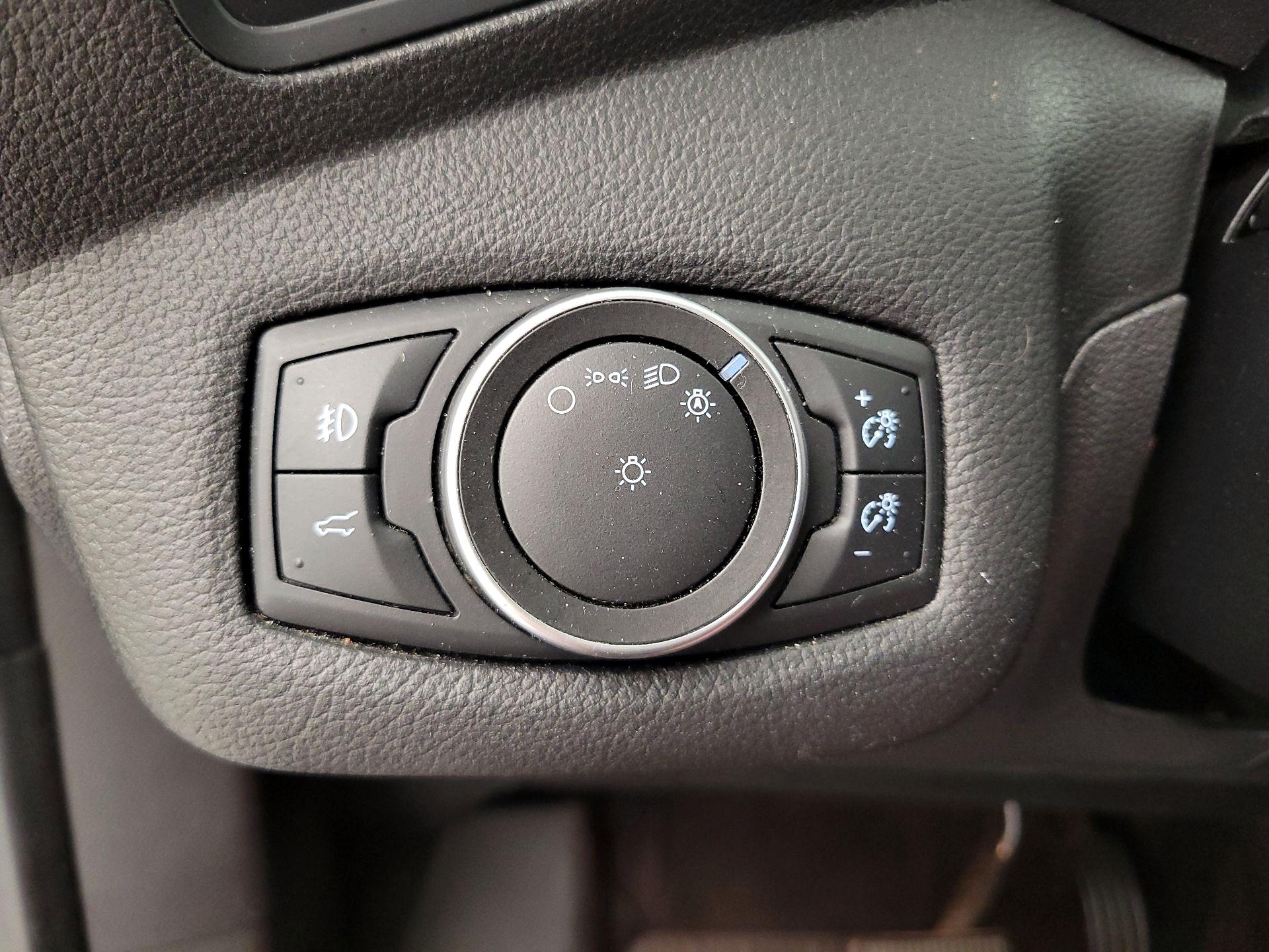 Thumbnail: 2017 Ford Escape - 13