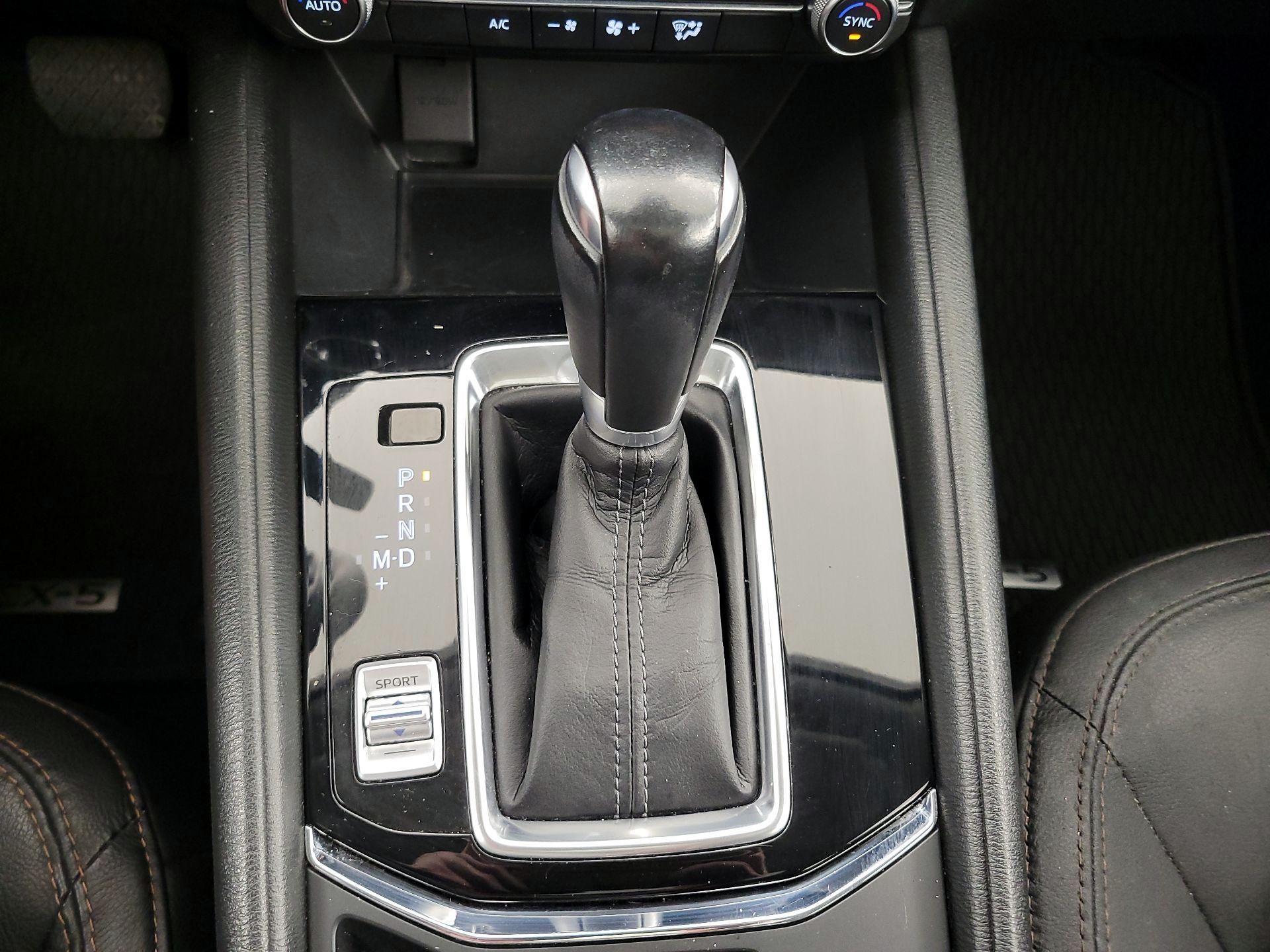 Thumbnail: 2022 Mazda CX-5 - 17