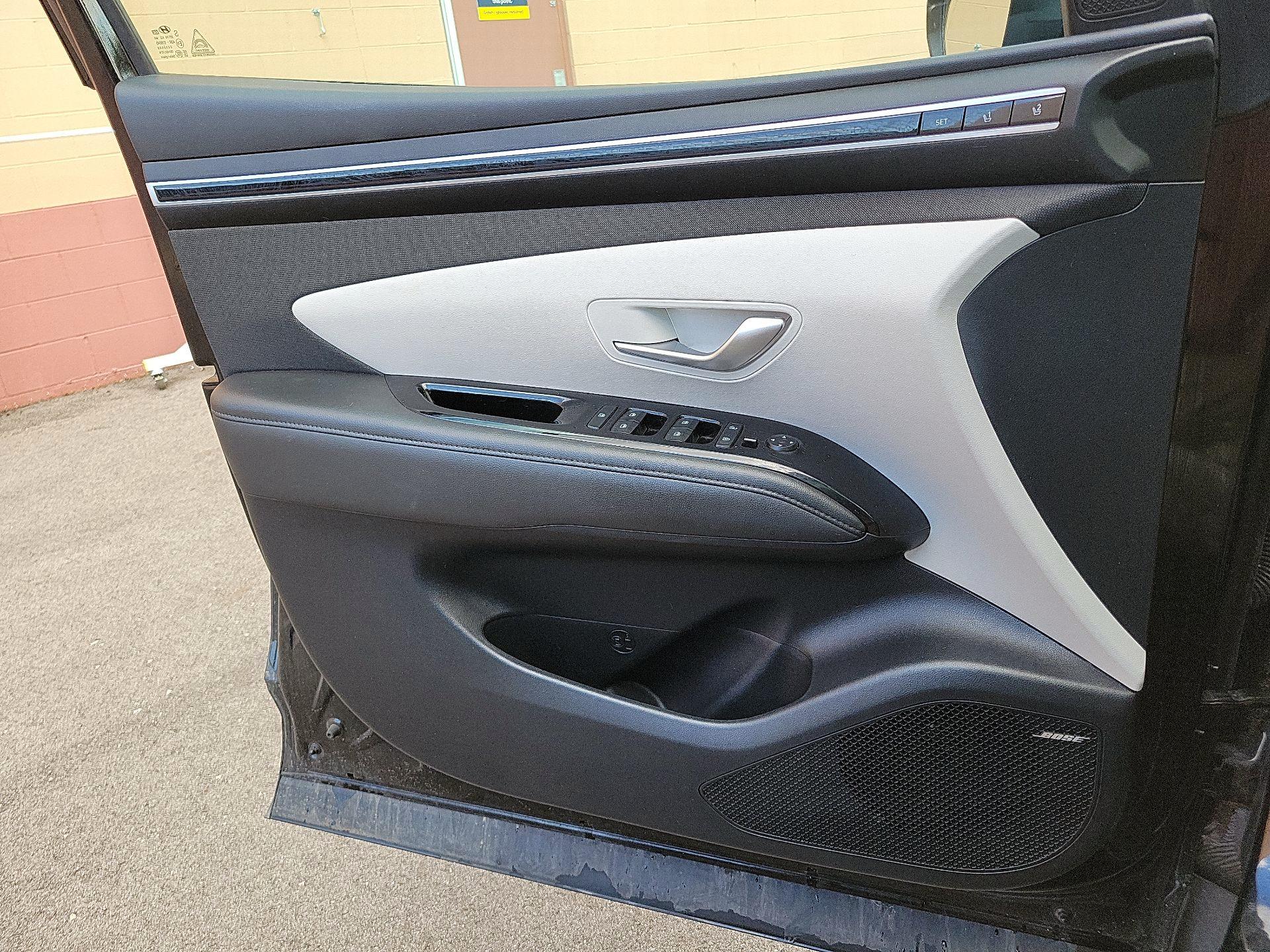 Thumbnail: 2022 Hyundai Tucson - 10