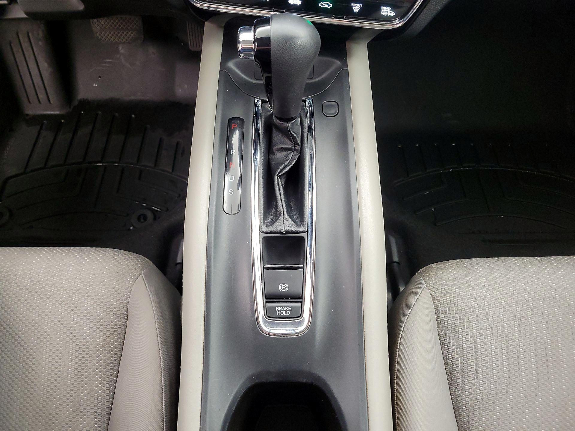 Thumbnail: 2017 Honda HR-V - 17