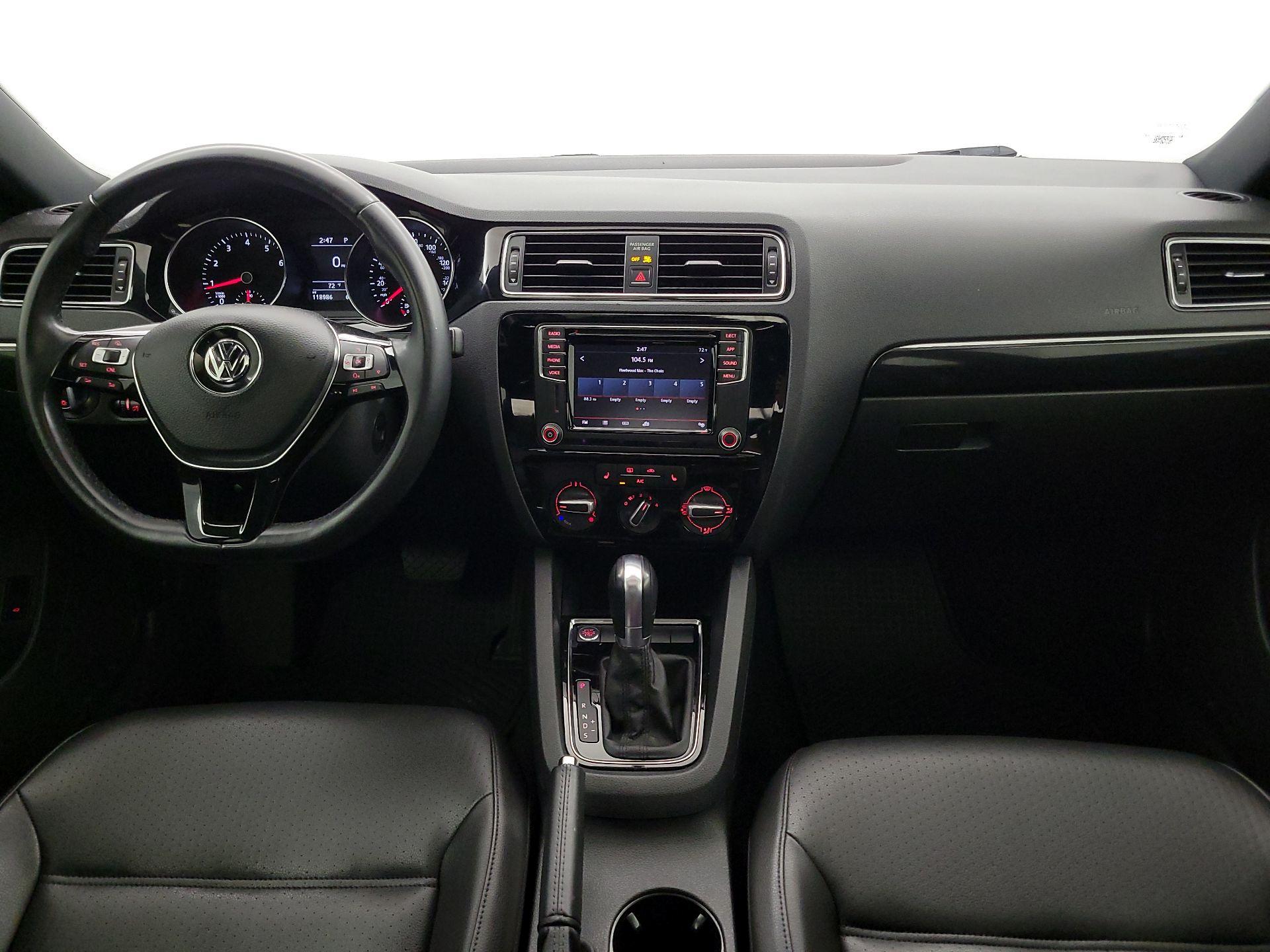 Thumbnail: 2018 Volkswagen Jetta - 9