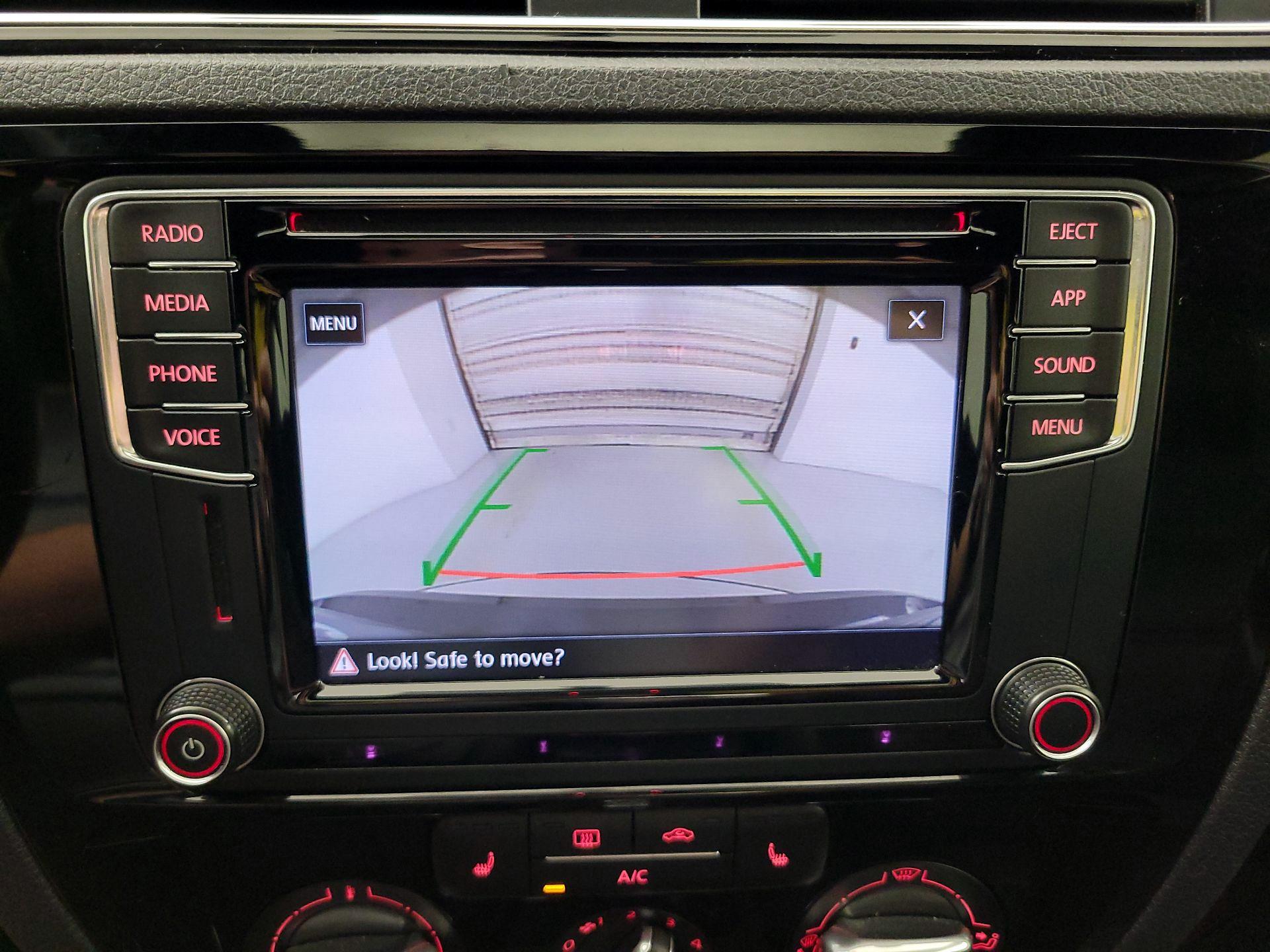 Thumbnail: 2018 Volkswagen Jetta - 14