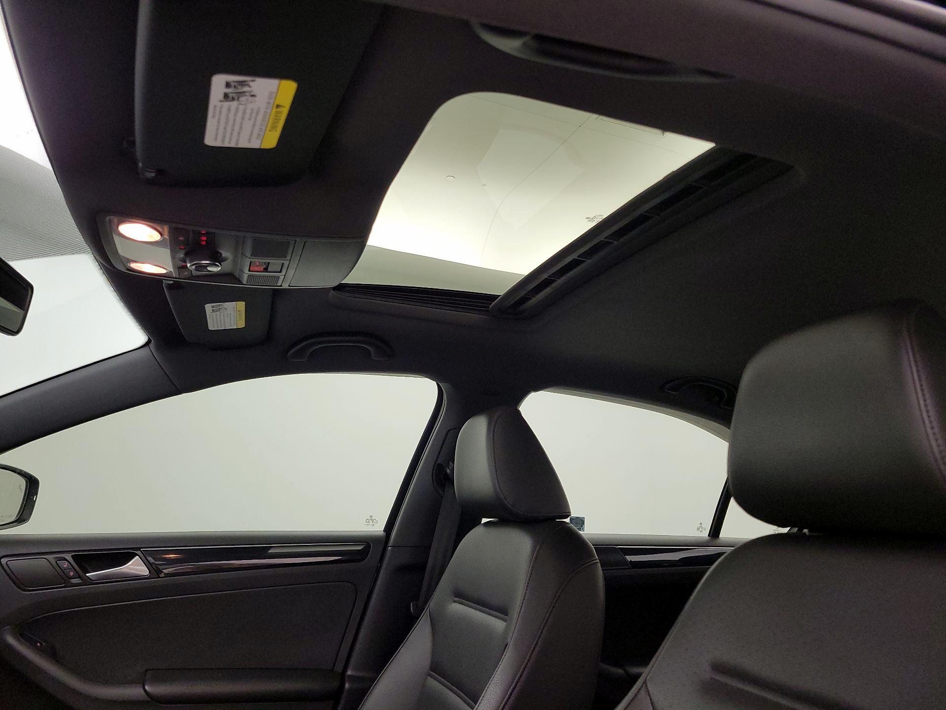 Thumbnail: 2018 Volkswagen Jetta - 19