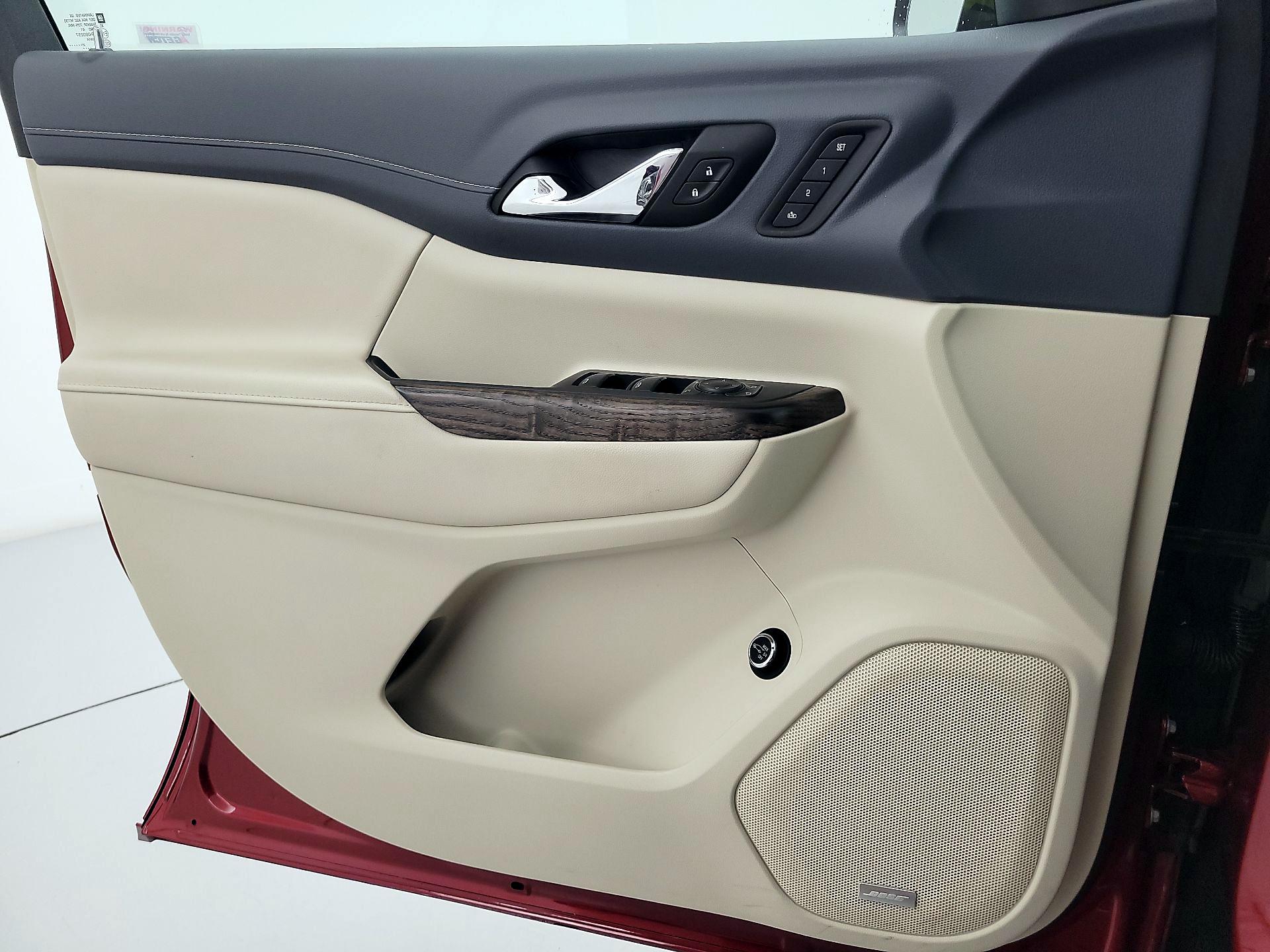 Thumbnail: 2022 GMC Acadia - 12