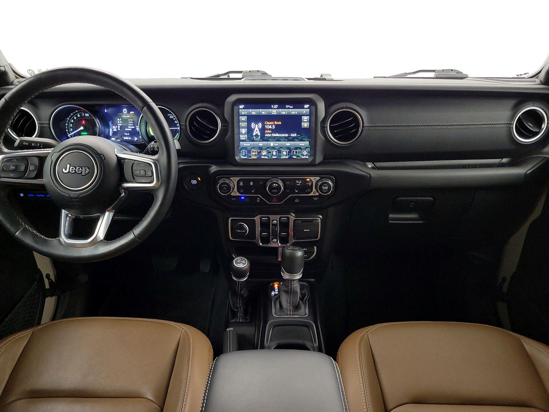 Thumbnail: 2022 Jeep Wrangler - 9