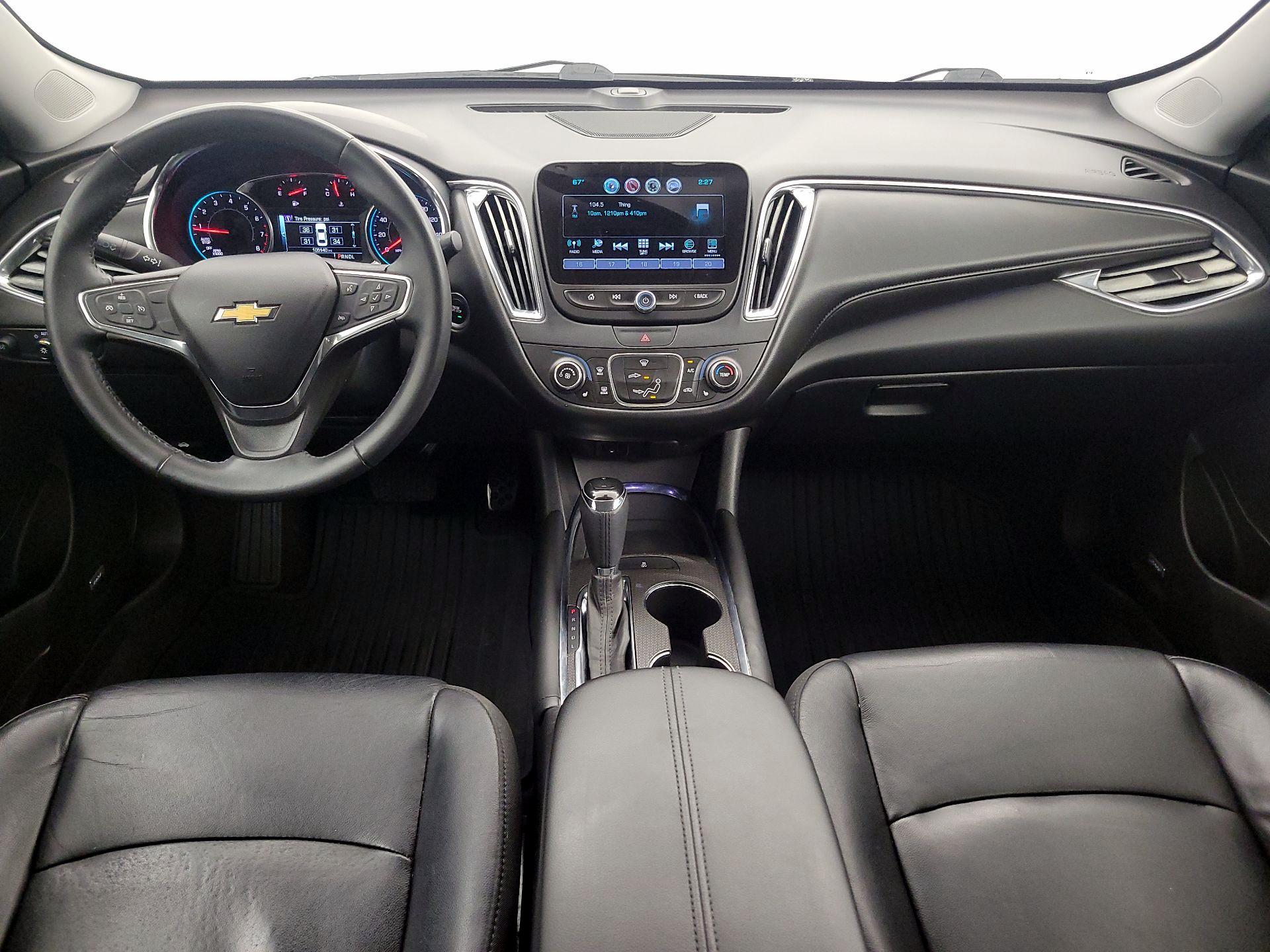 Thumbnail: 2017 Chevrolet Malibu - 9