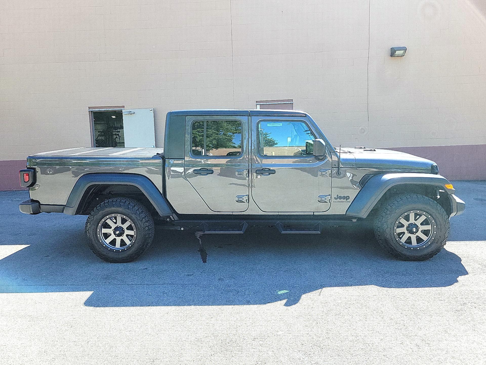 Thumbnail: 2020 Jeep Gladiator - 4