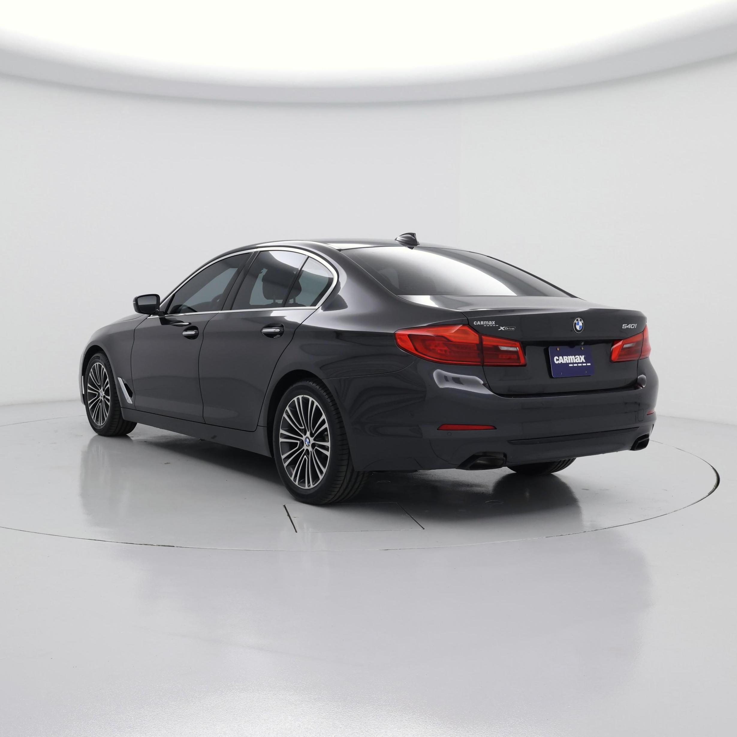 Thumbnail: 2017 BMW 5 Series - 2