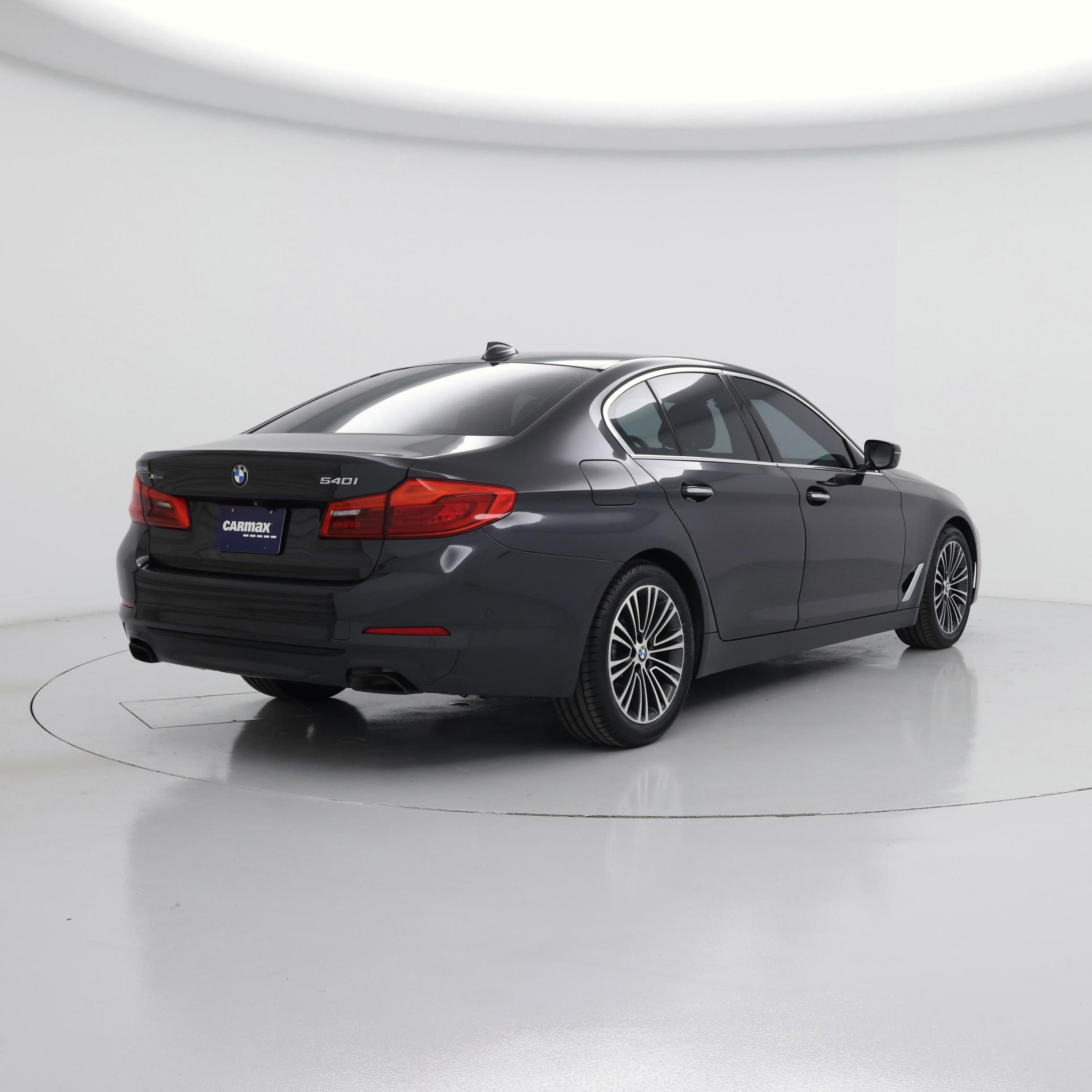 Thumbnail: 2017 BMW 5 Series - 8