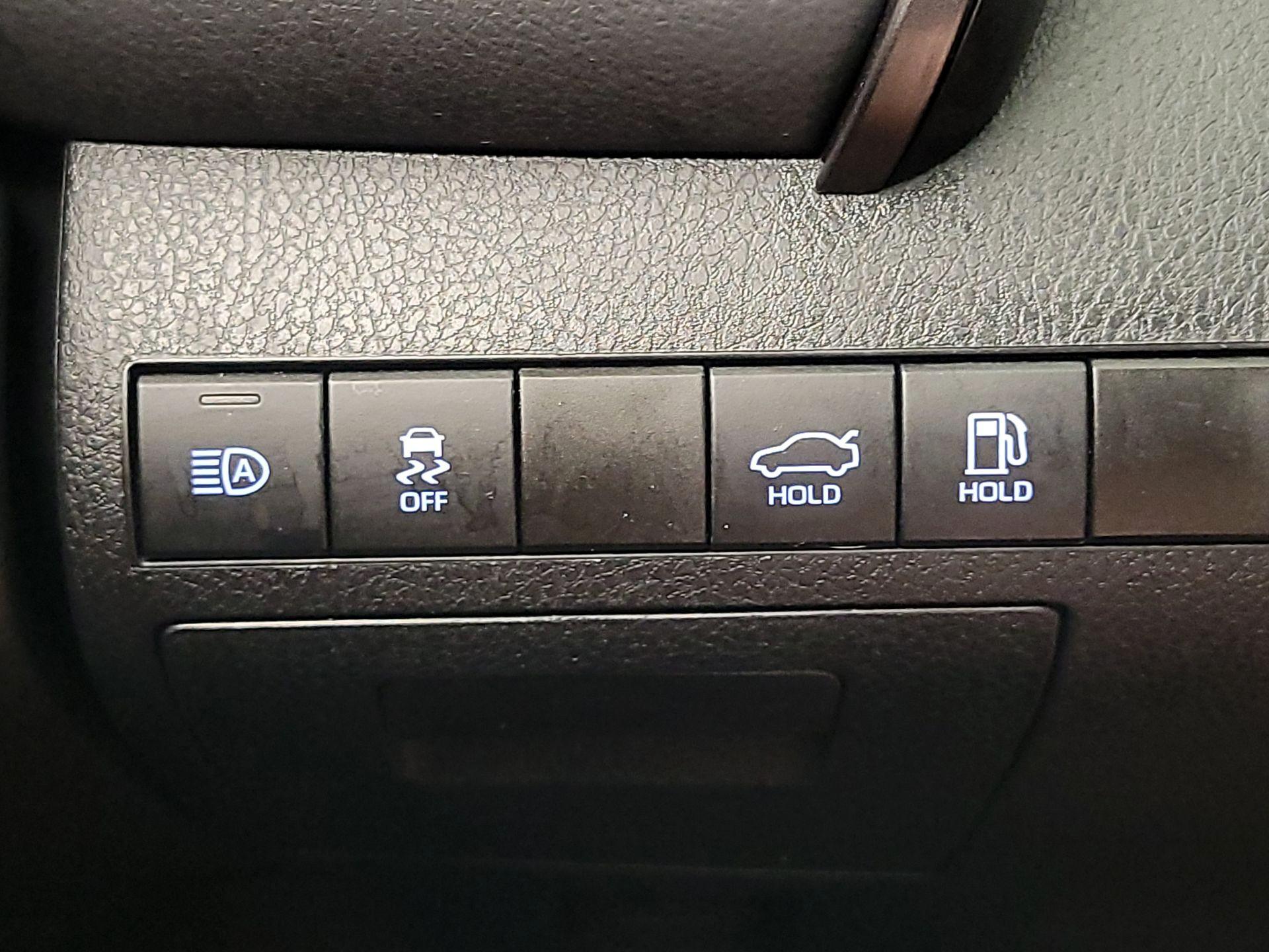 Thumbnail: 2024 Toyota Camry - 13