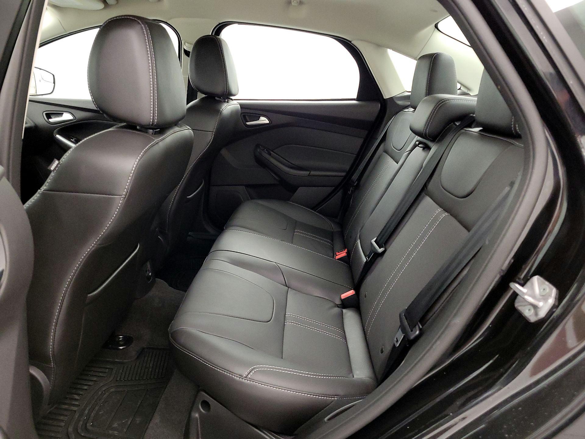Thumbnail: 2014 Ford Focus - 18