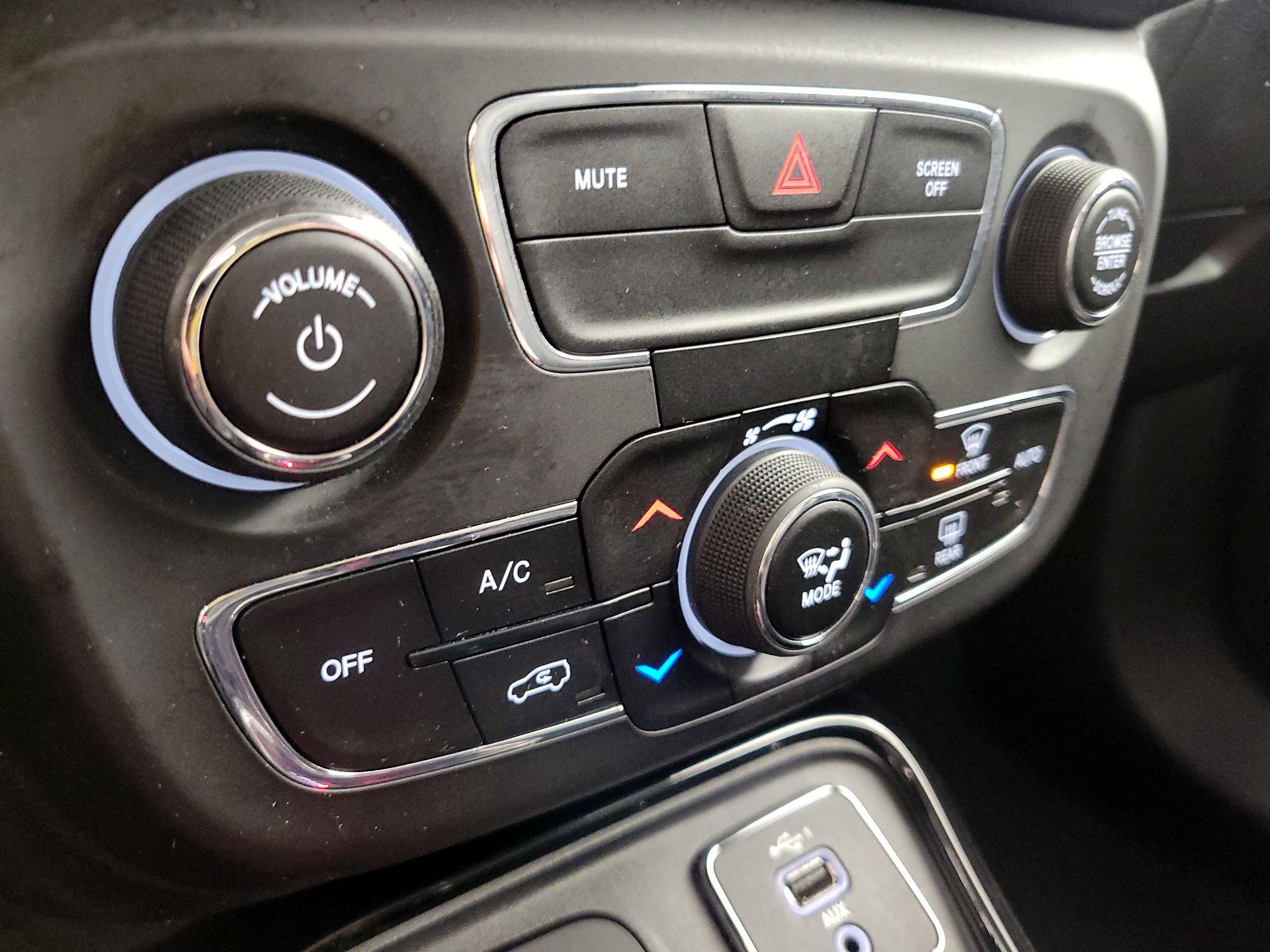 Thumbnail: 2019 Jeep Compass - 16