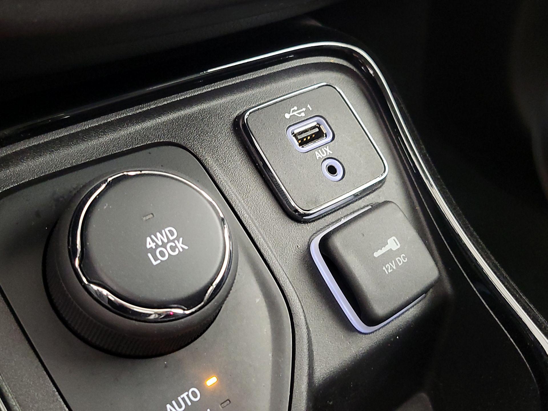 Thumbnail: 2019 Jeep Compass - 18
