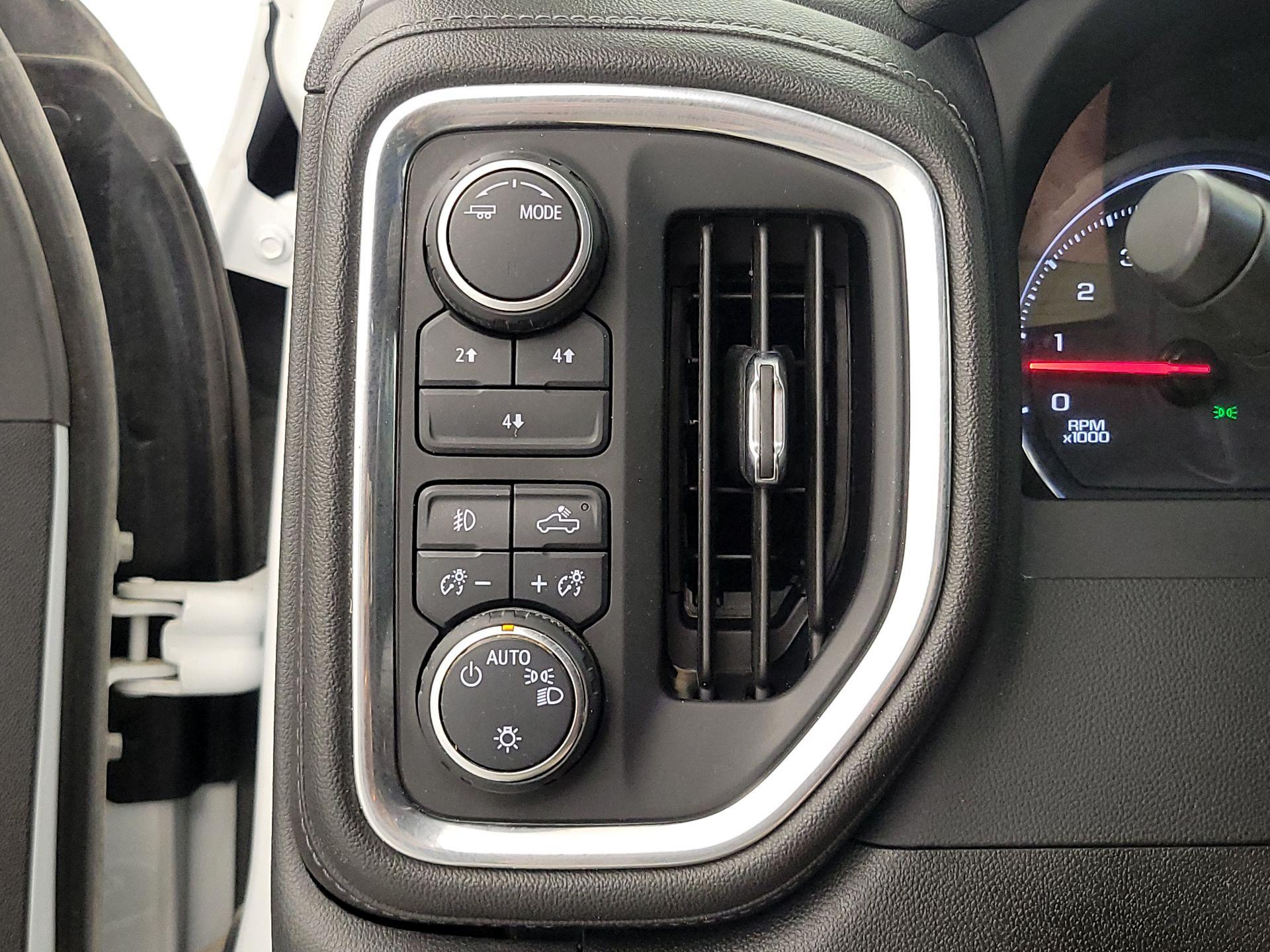 Thumbnail: 2023 Chevrolet Silverado 2500 - 13
