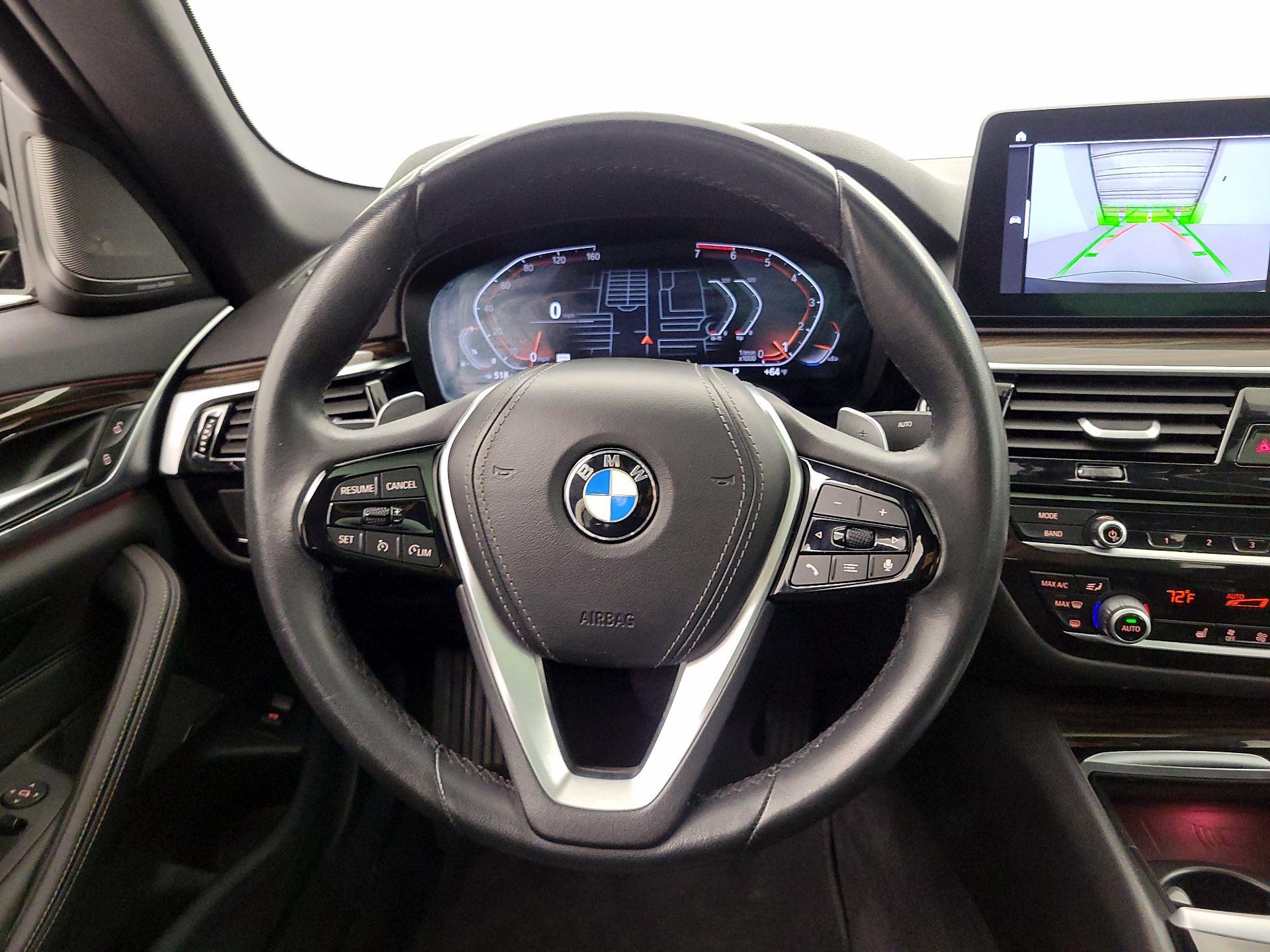 Thumbnail: 2022 BMW 5 Series - 10