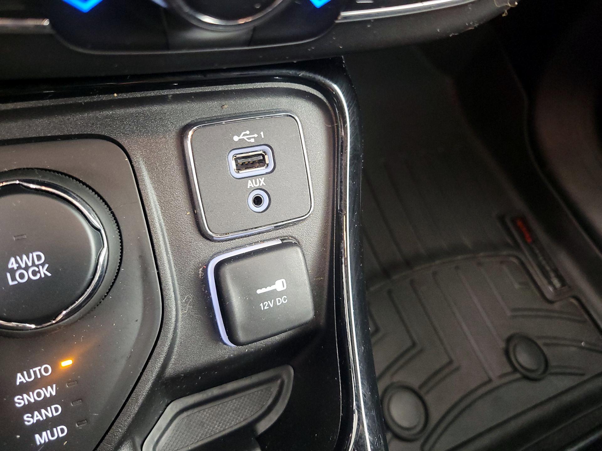 Thumbnail: 2019 Jeep Compass - 18
