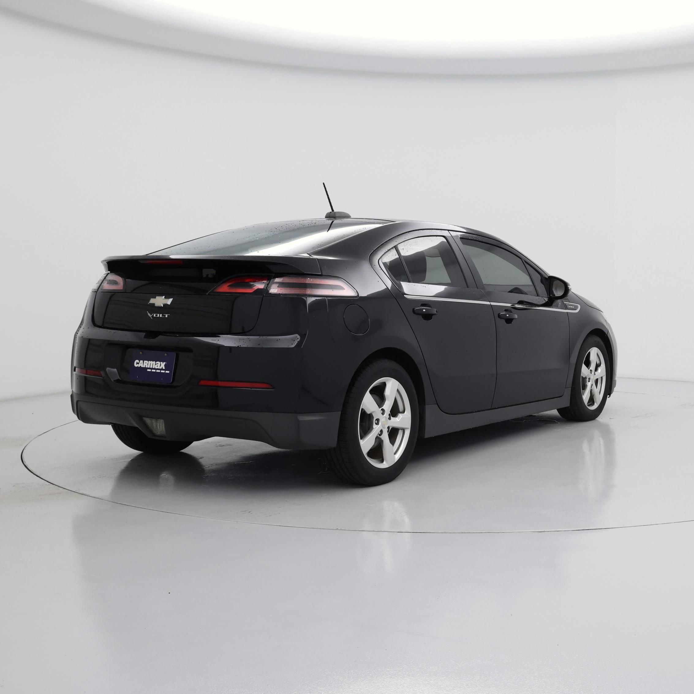 Thumbnail: 2015 Chevrolet Volt - 8