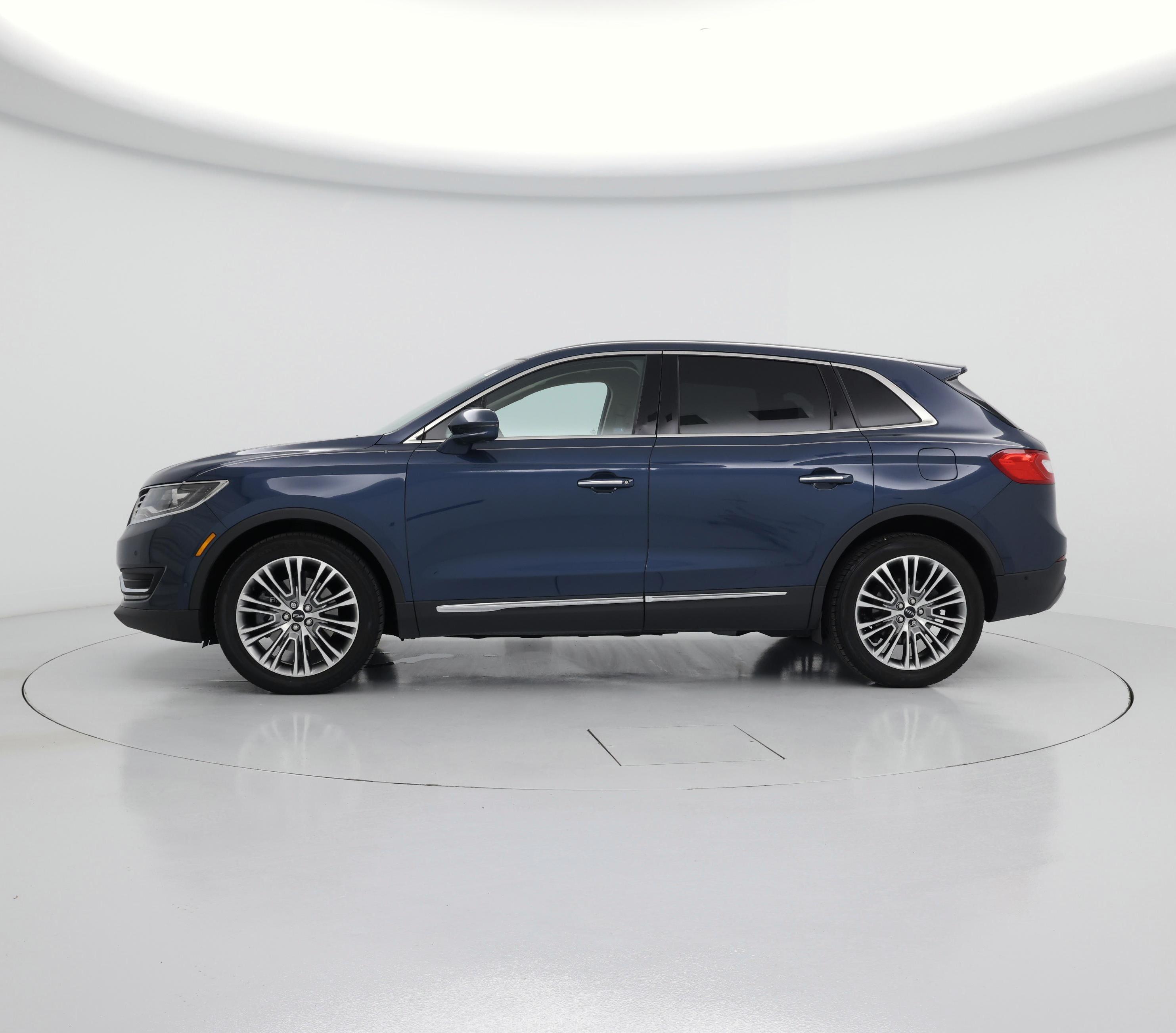Thumbnail: 2016 Lincoln MKX - 3