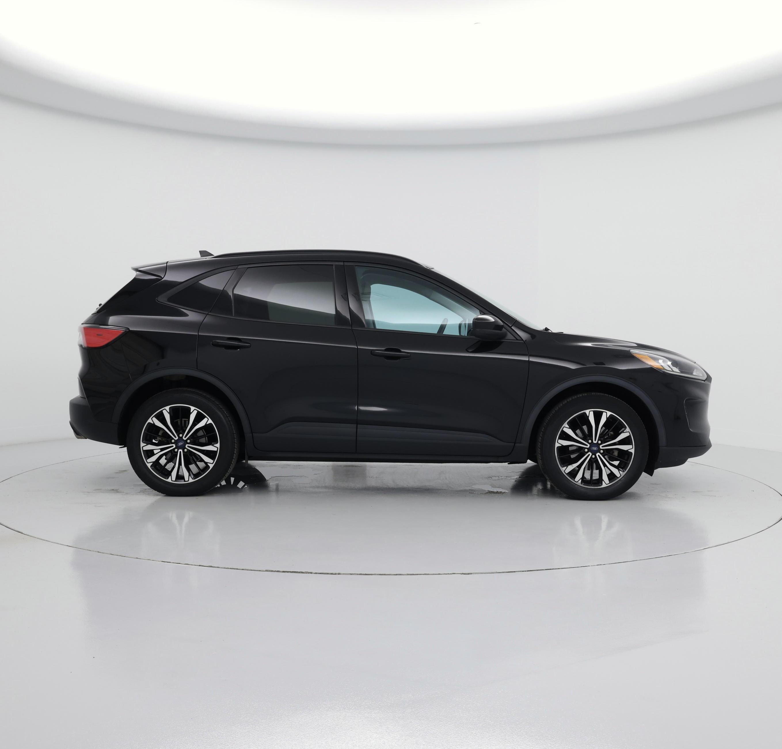 Thumbnail: 2021 Ford Escape - 7