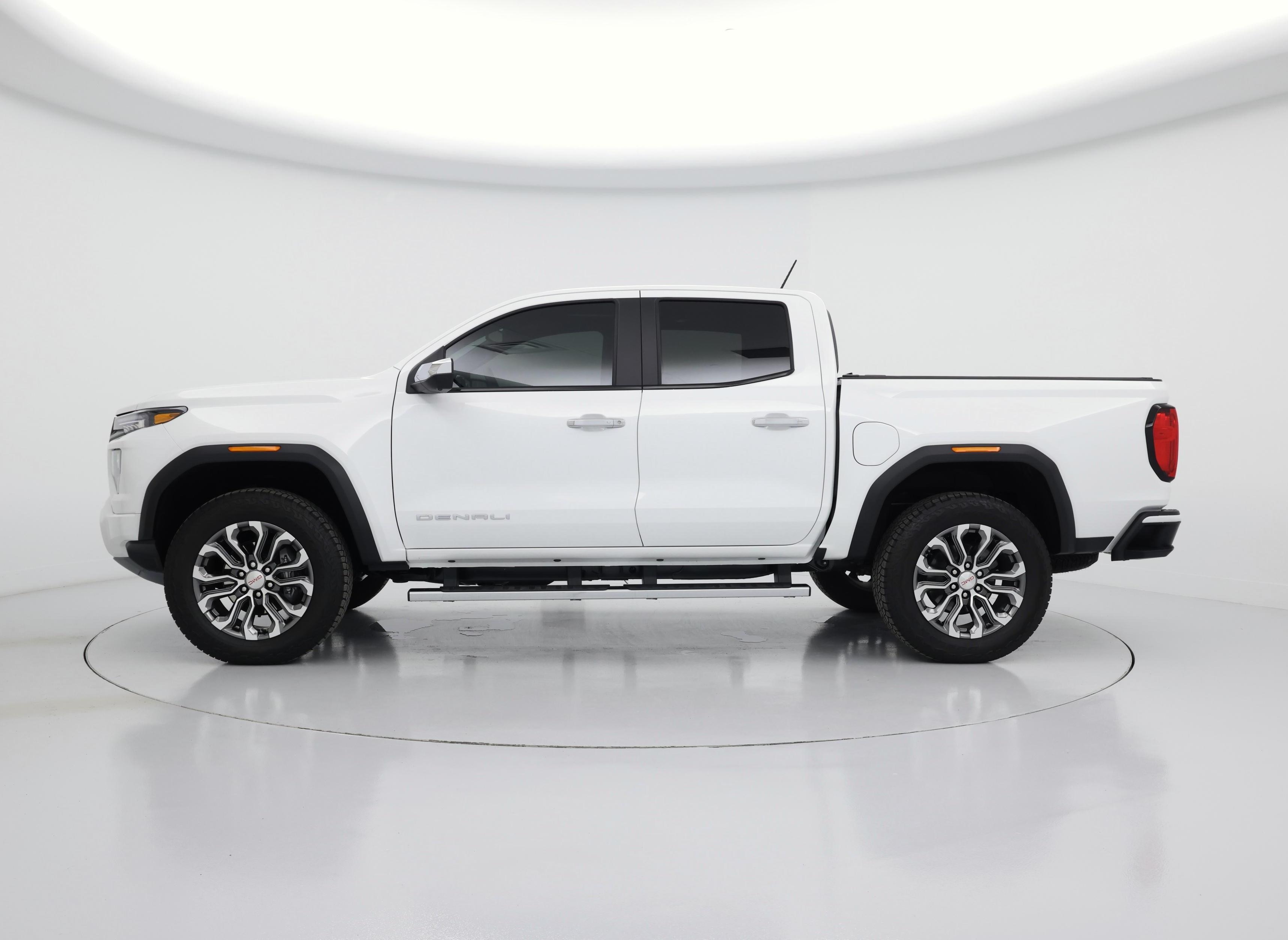 Thumbnail: 2026 GMC Canyon - 3
