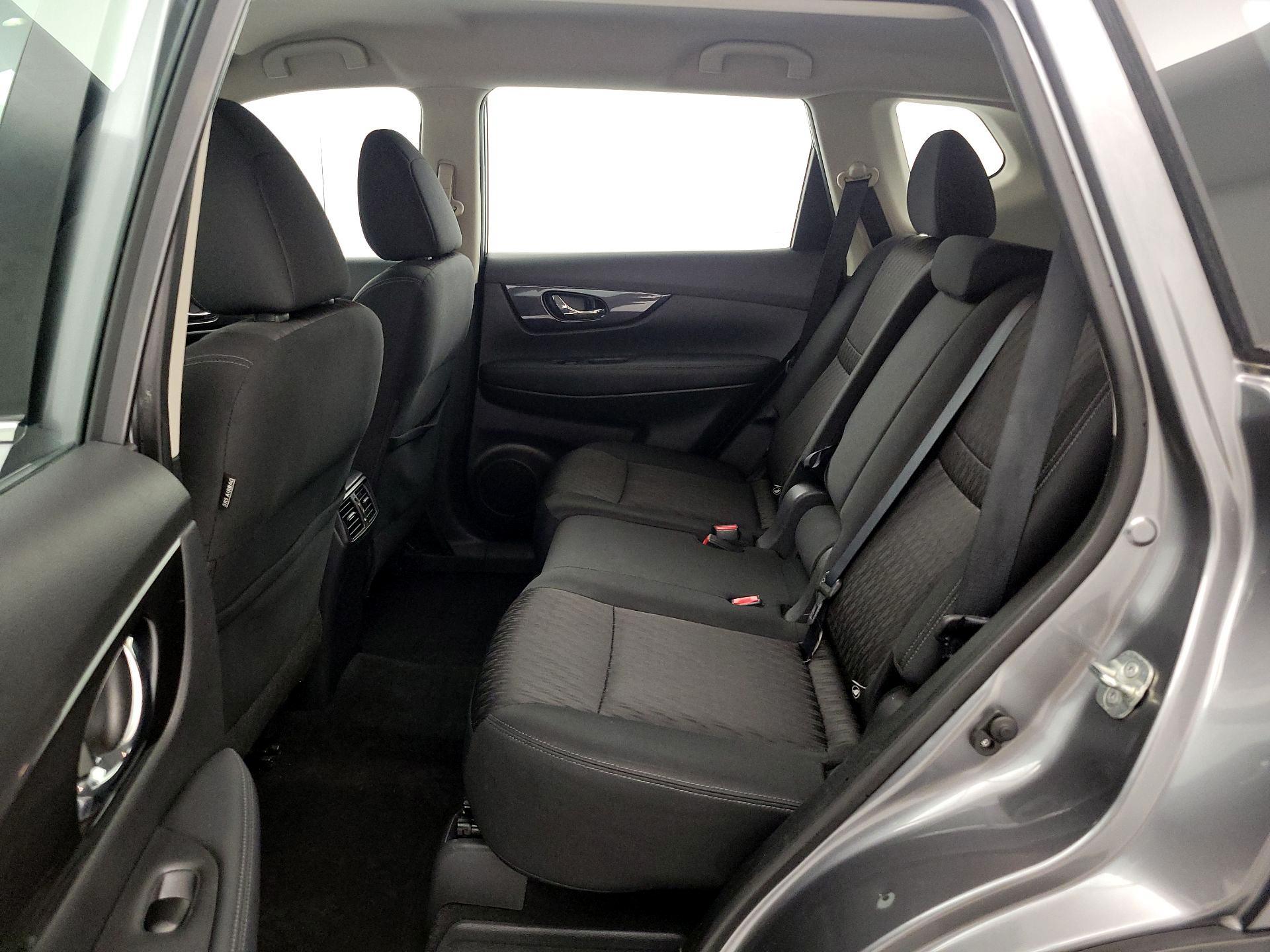 Thumbnail: 2018 Nissan Rogue - 19