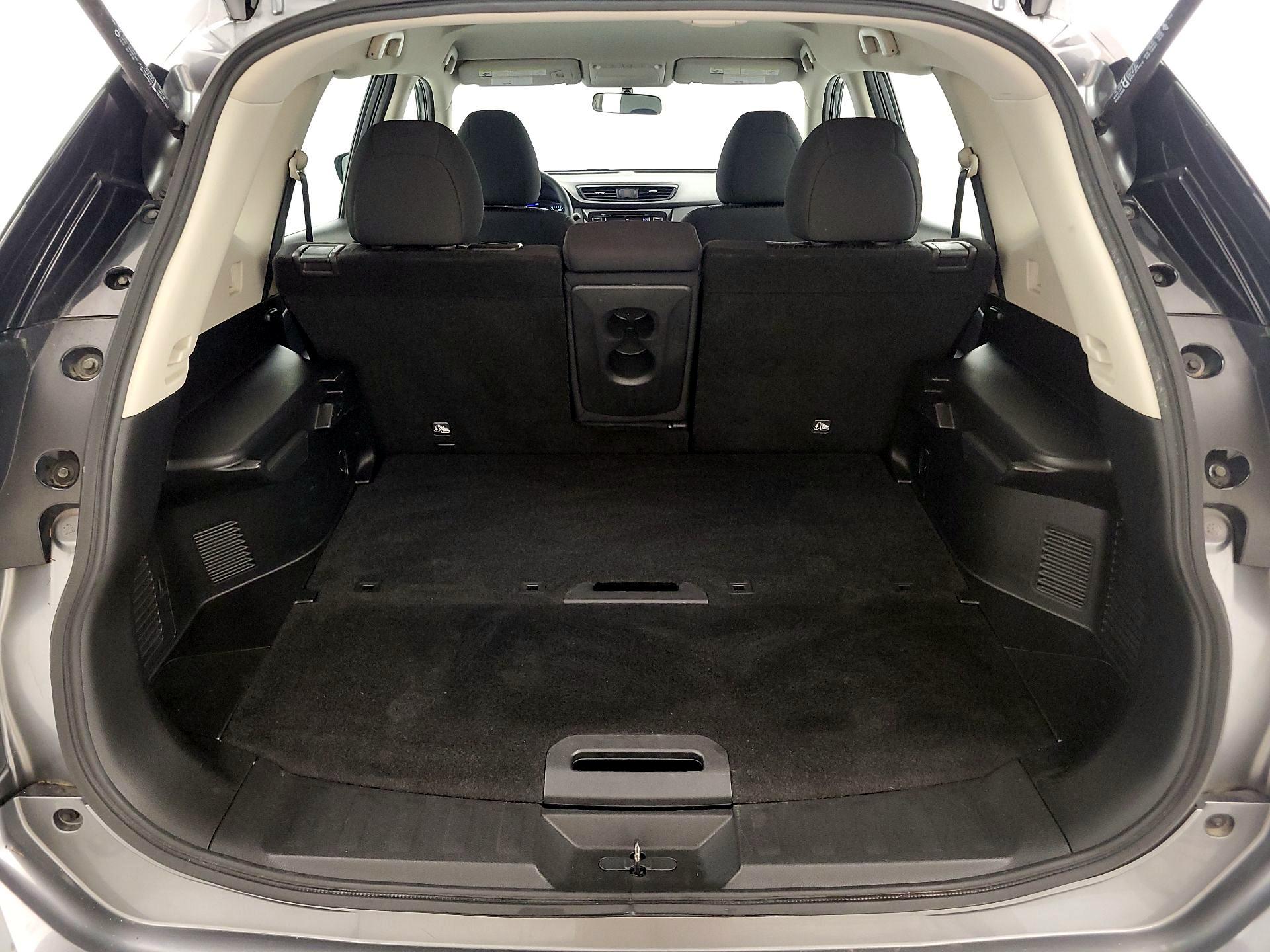 Thumbnail: 2018 Nissan Rogue - 20