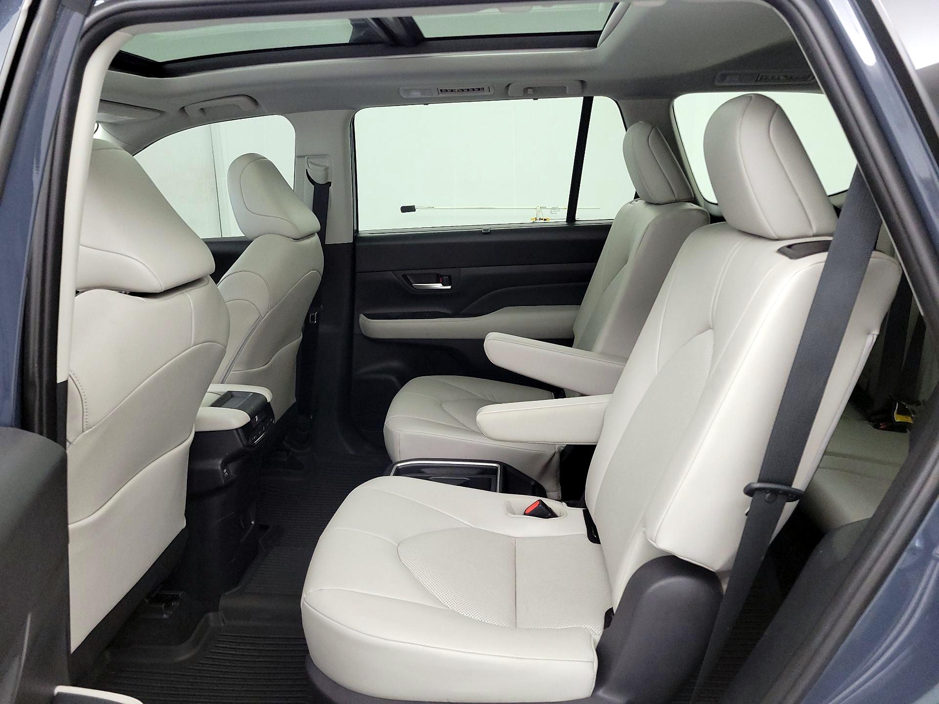 Thumbnail: 2026 Toyota Grand Highlander - 20