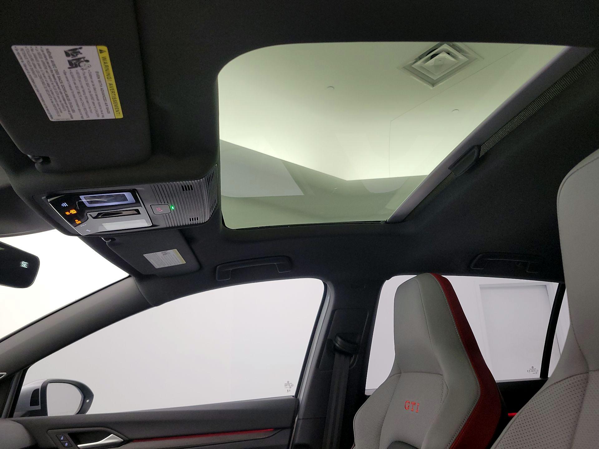 Thumbnail: 2024 Volkswagen Golf - 20